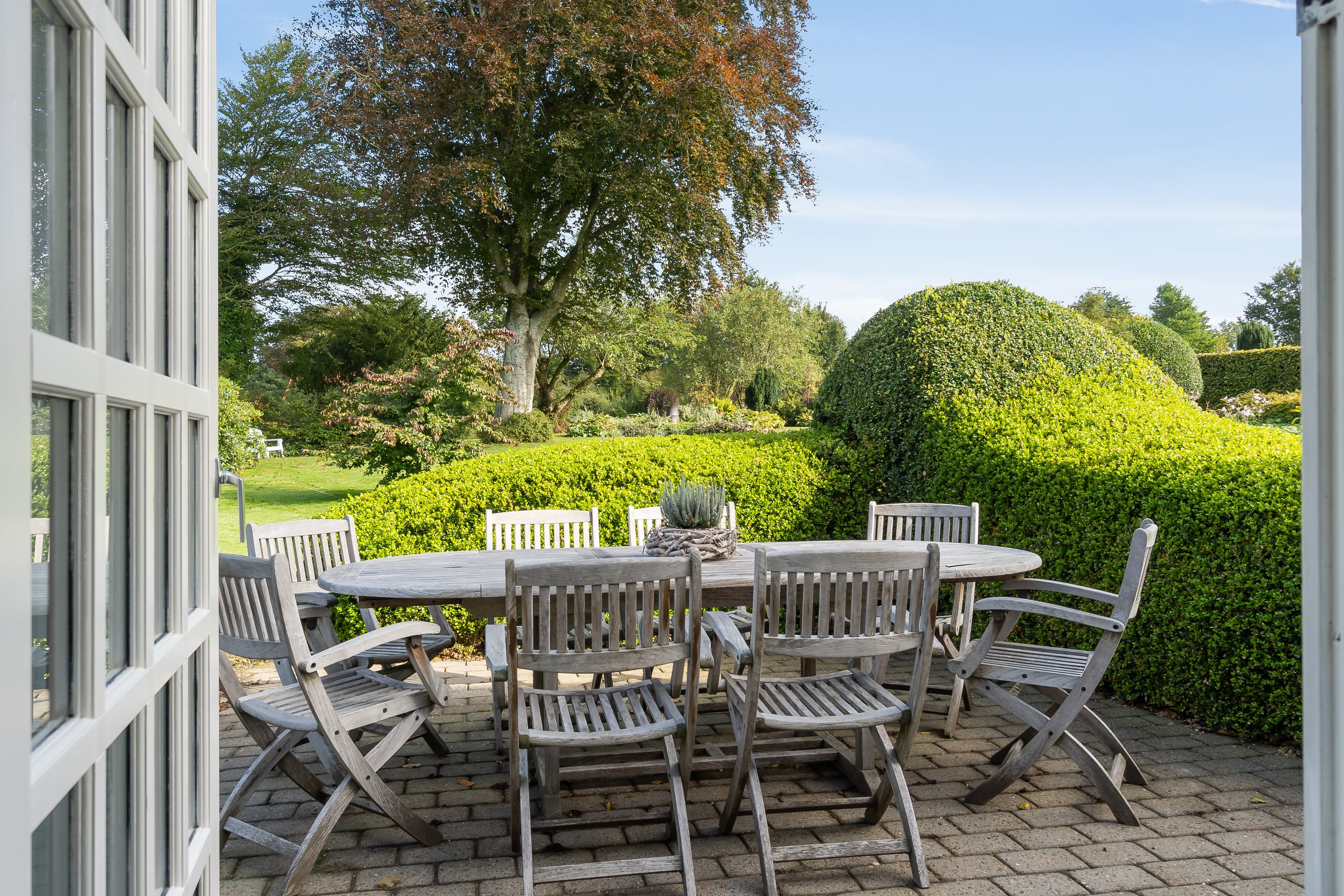 Fremhævet terrasse billede i fuldskærmstilstand. Billede af Mojbølvej 1, Øster Lindet, 6630 Rødding