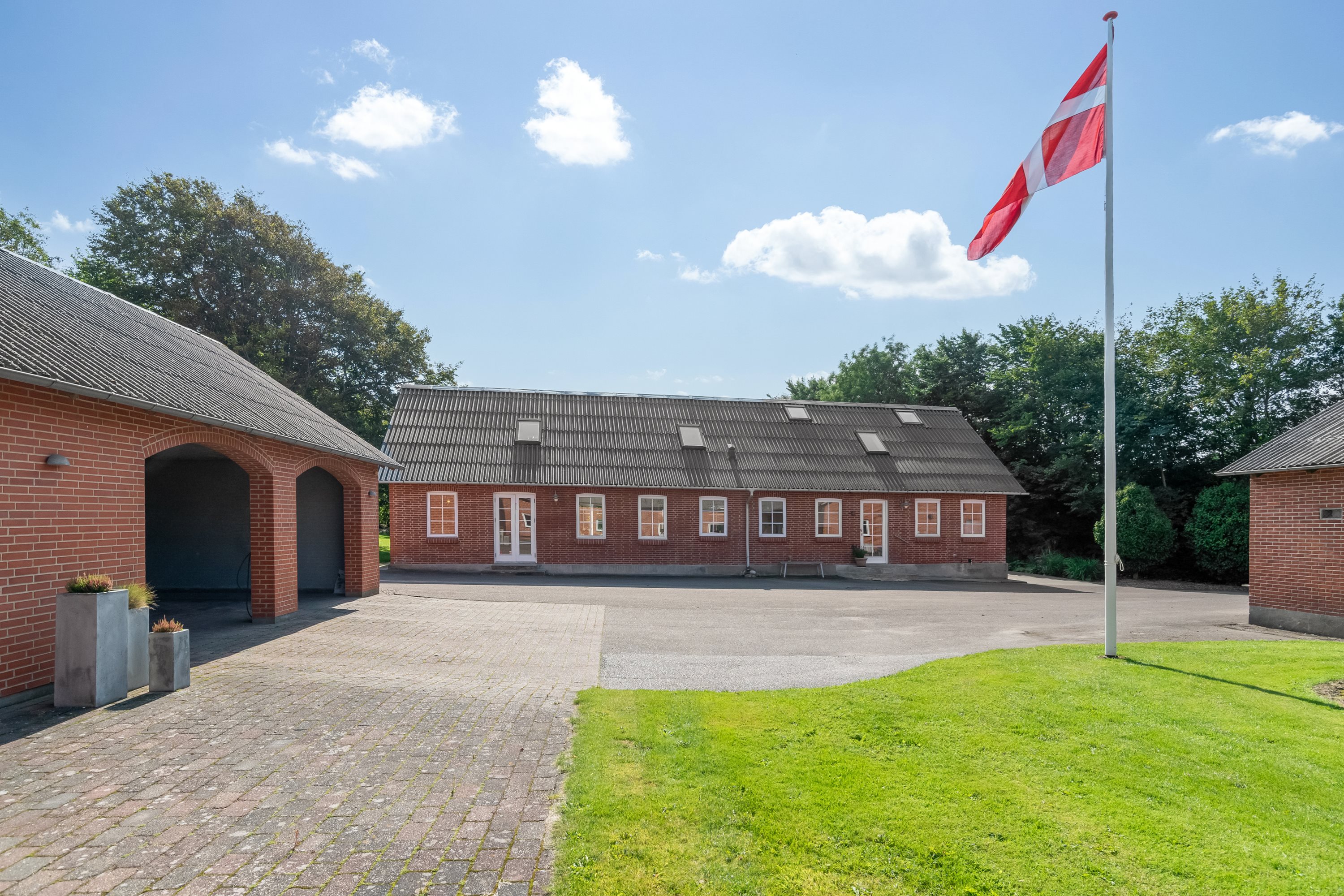 Fremhævet andet billede i fuldskærmstilstand. Billede af Kobberupvej 88, Mejrup, 7500 Holstebro