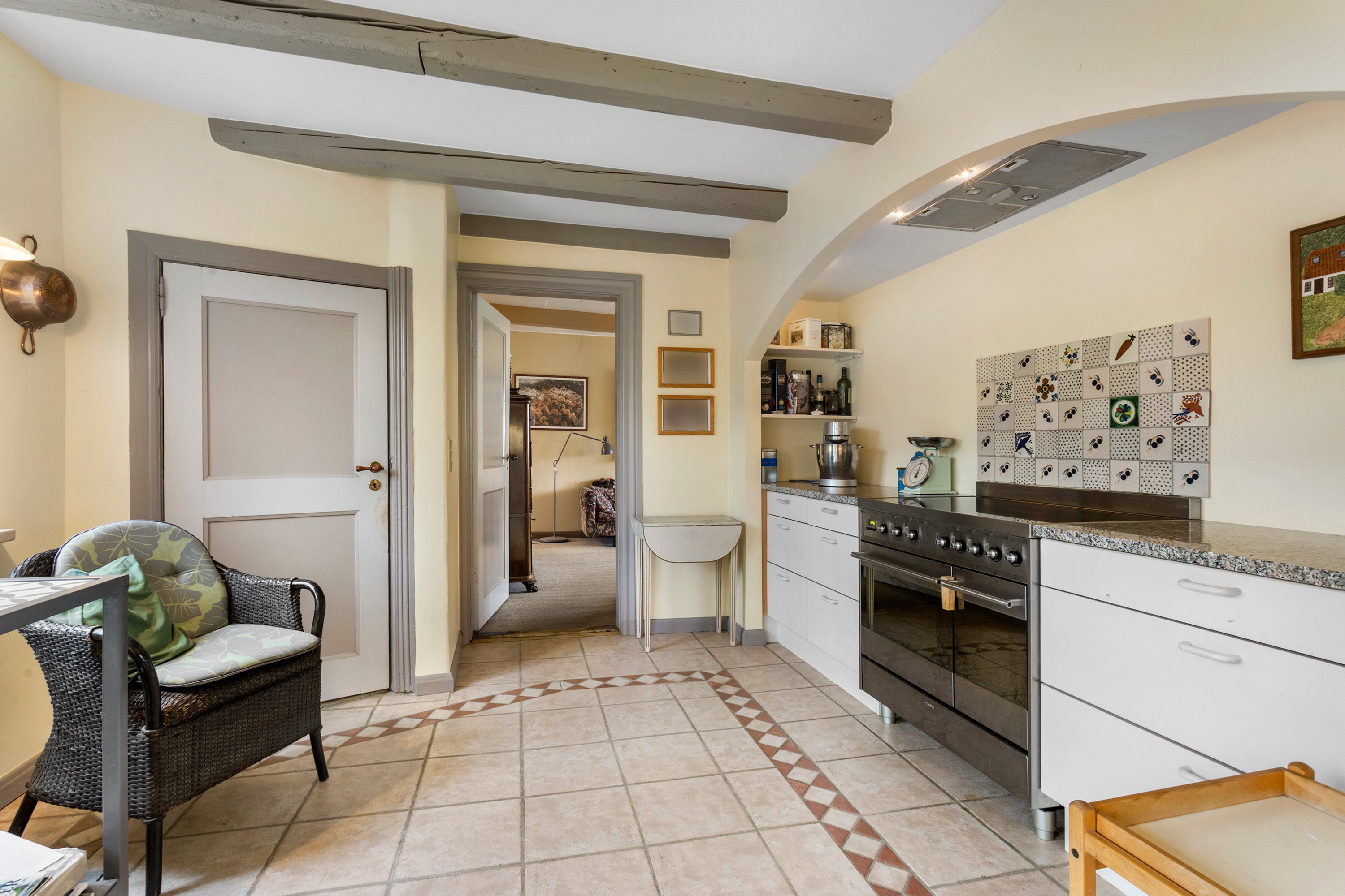 Fremhævet køkken billede i fuldskærmstilstand. Billede af Vestermarken 14, 9370 Hals