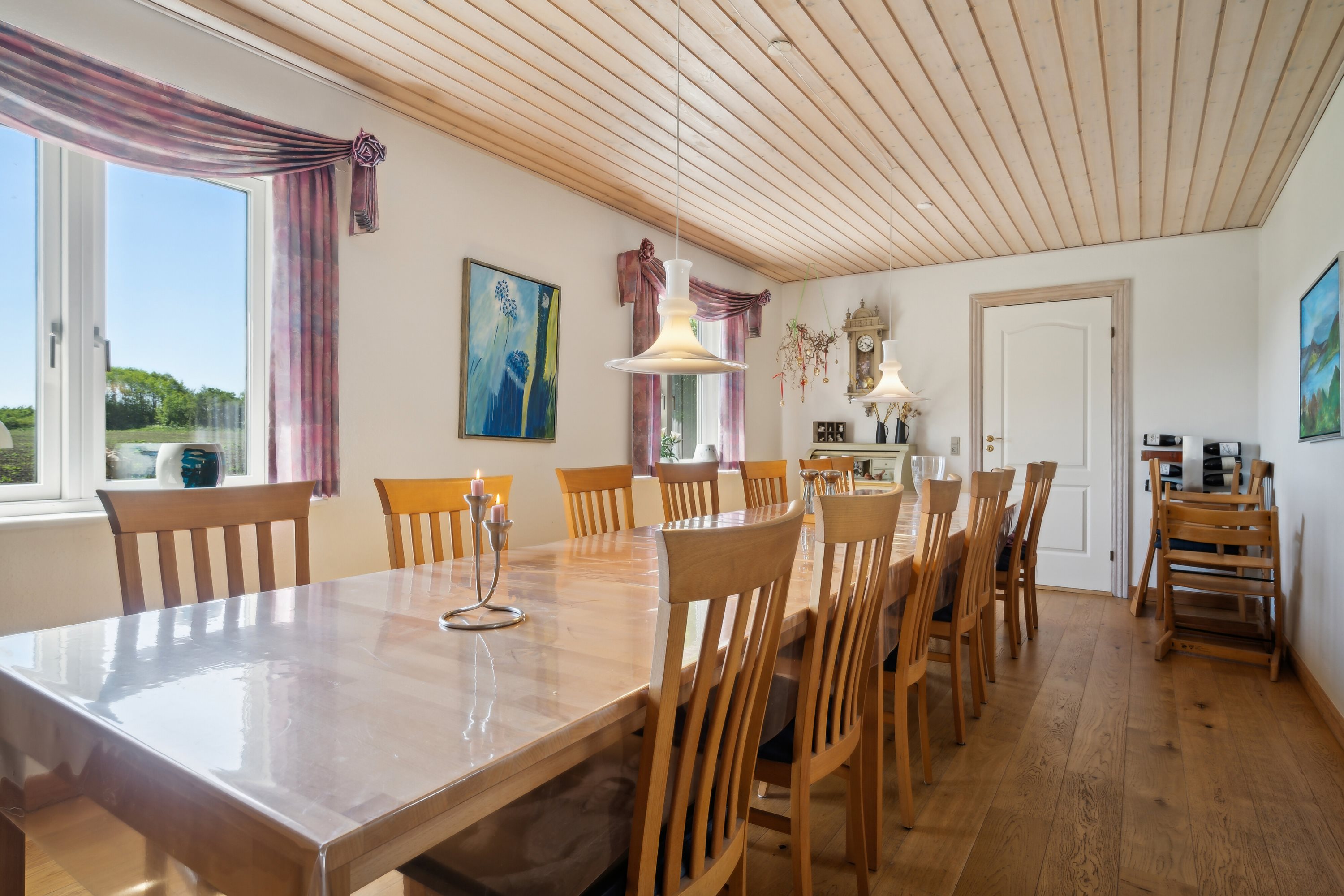 Fremhævet spisestue billede i fuldskærmstilstand. Billede af Batum Hedevej 8, Batum, 8830 Tjele