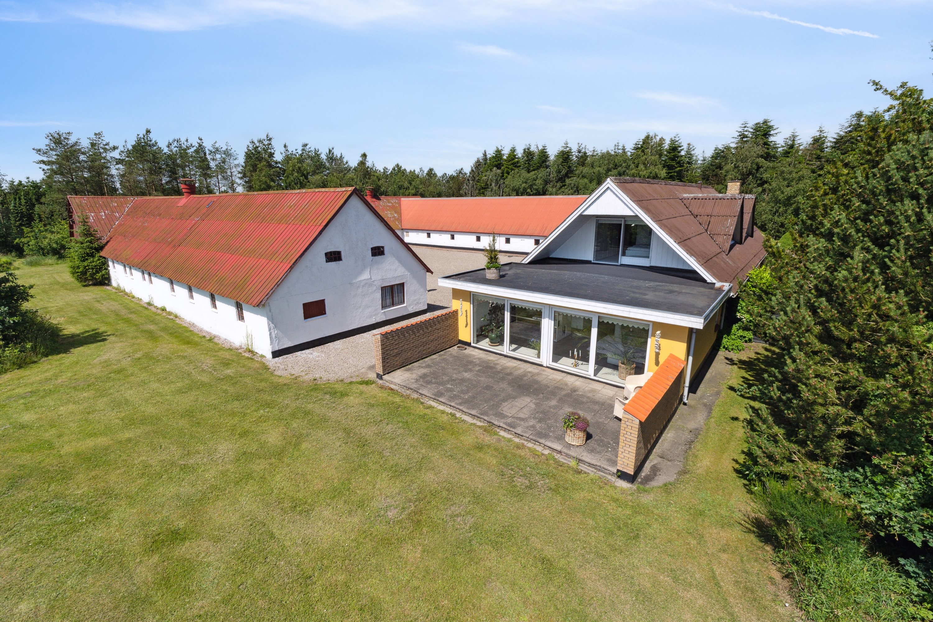 Fremhævet  billede i fuldskærmstilstand. Billede af Donstedvej 90, 9330 Dronninglund