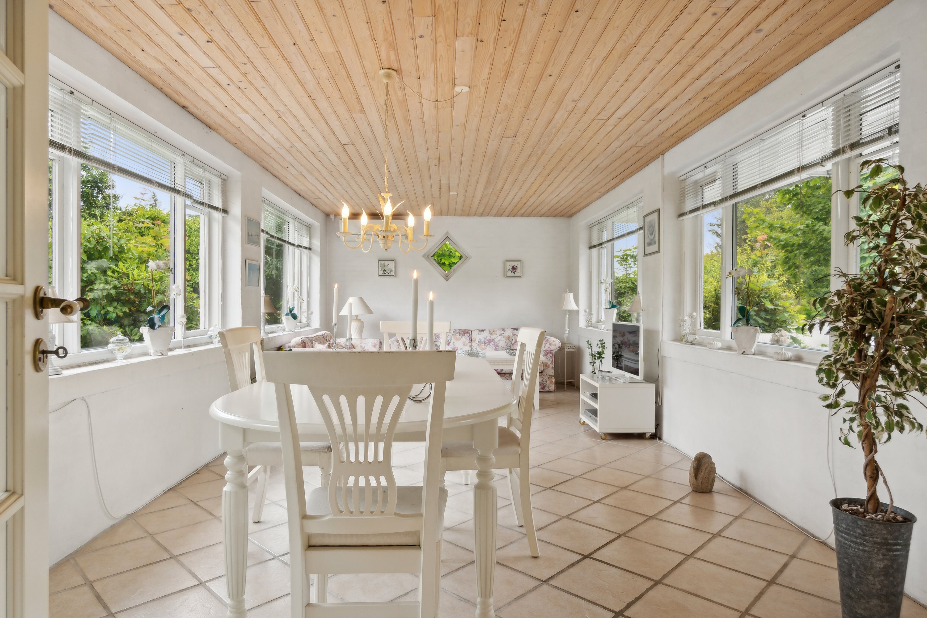 Fremhævet  billede i fuldskærmstilstand. Billede af Skiverenvej 22, Tuen, 9881 Bindslev