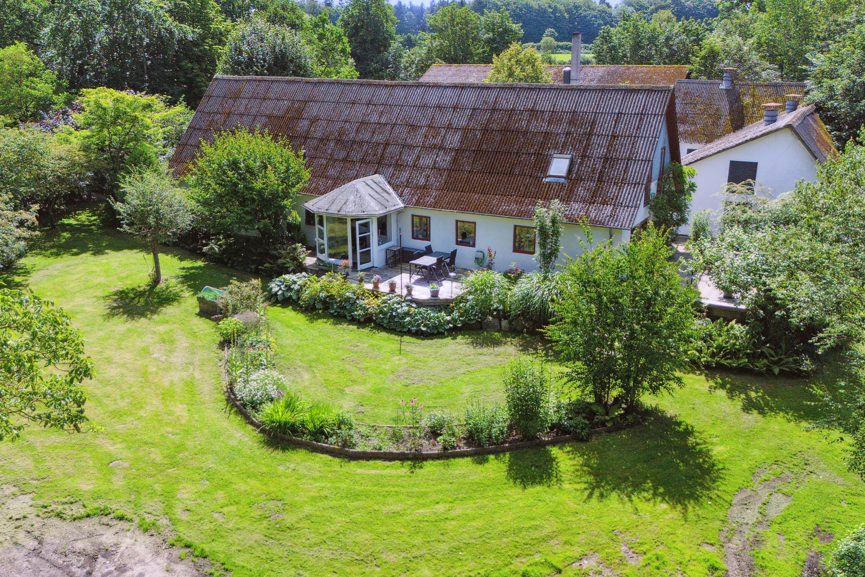 Fremhævet luftfoto billede i fuldskærmstilstand. Billede af Elverodvej 41, 5462 Morud