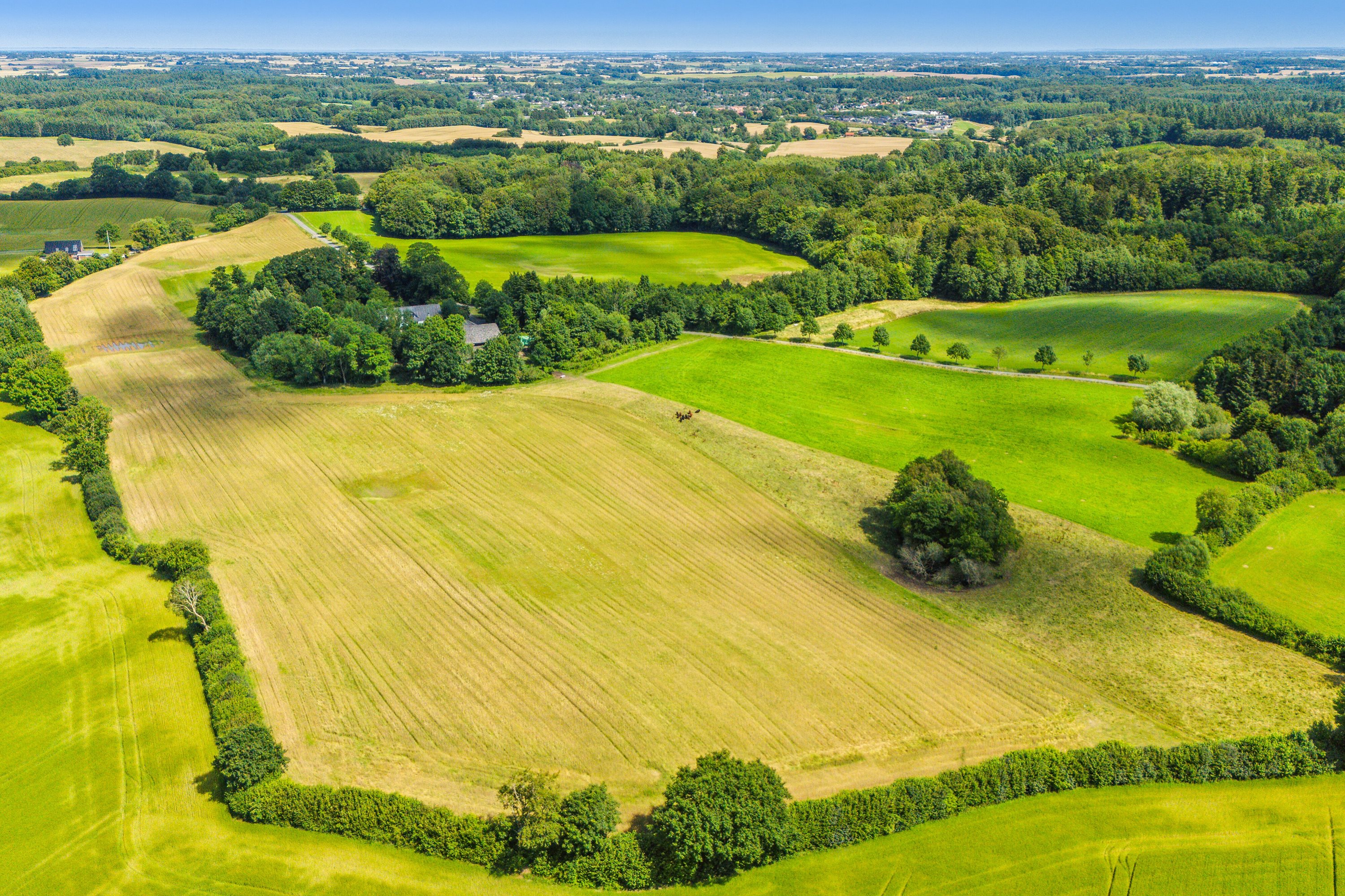 Fremhævet luftfoto billede i fuldskærmstilstand. Billede af Elverodvej 41, 5462 Morud