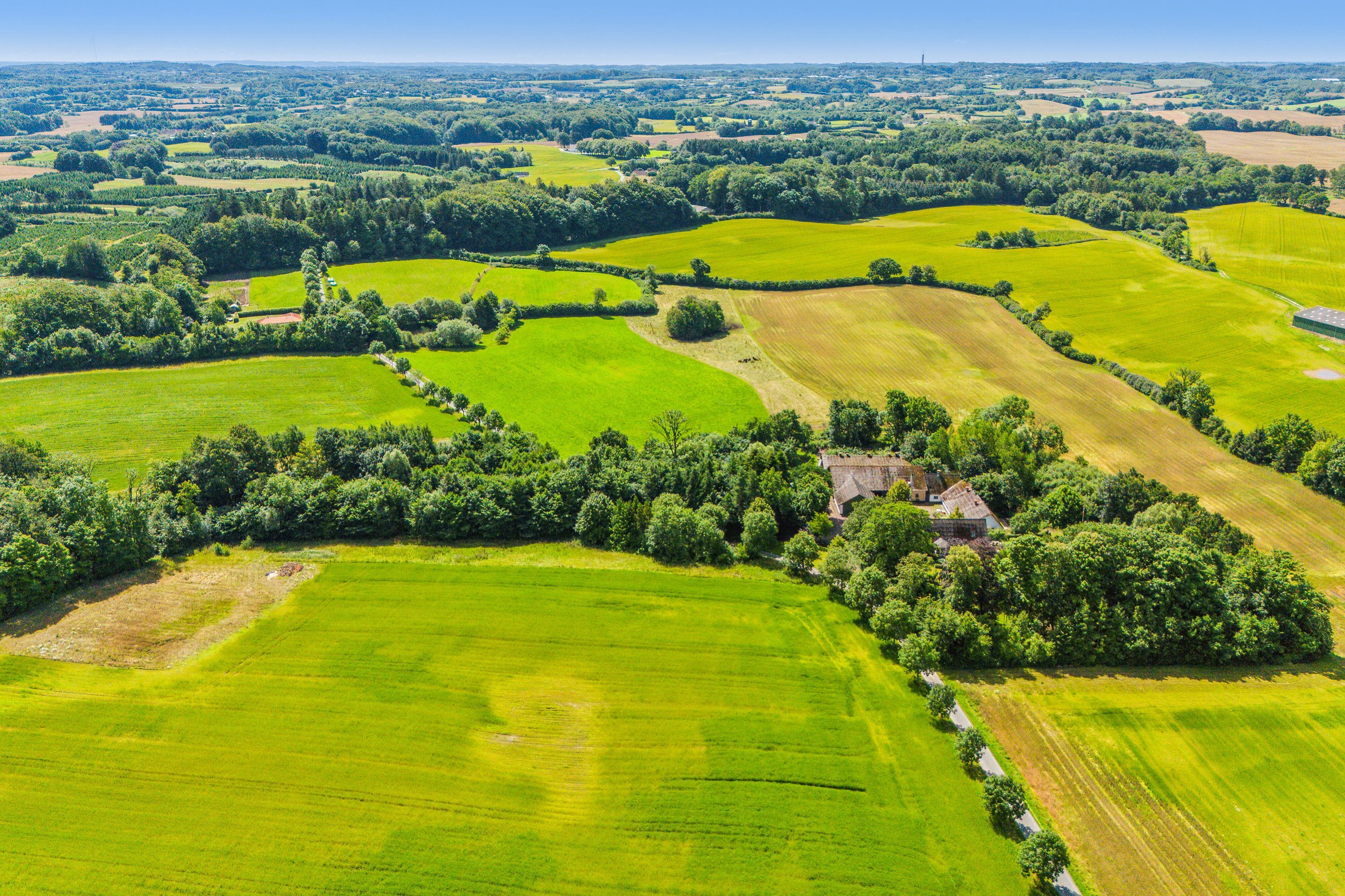 Fremhævet luftfoto billede i fuldskærmstilstand. Billede af Elverodvej 41, 5462 Morud