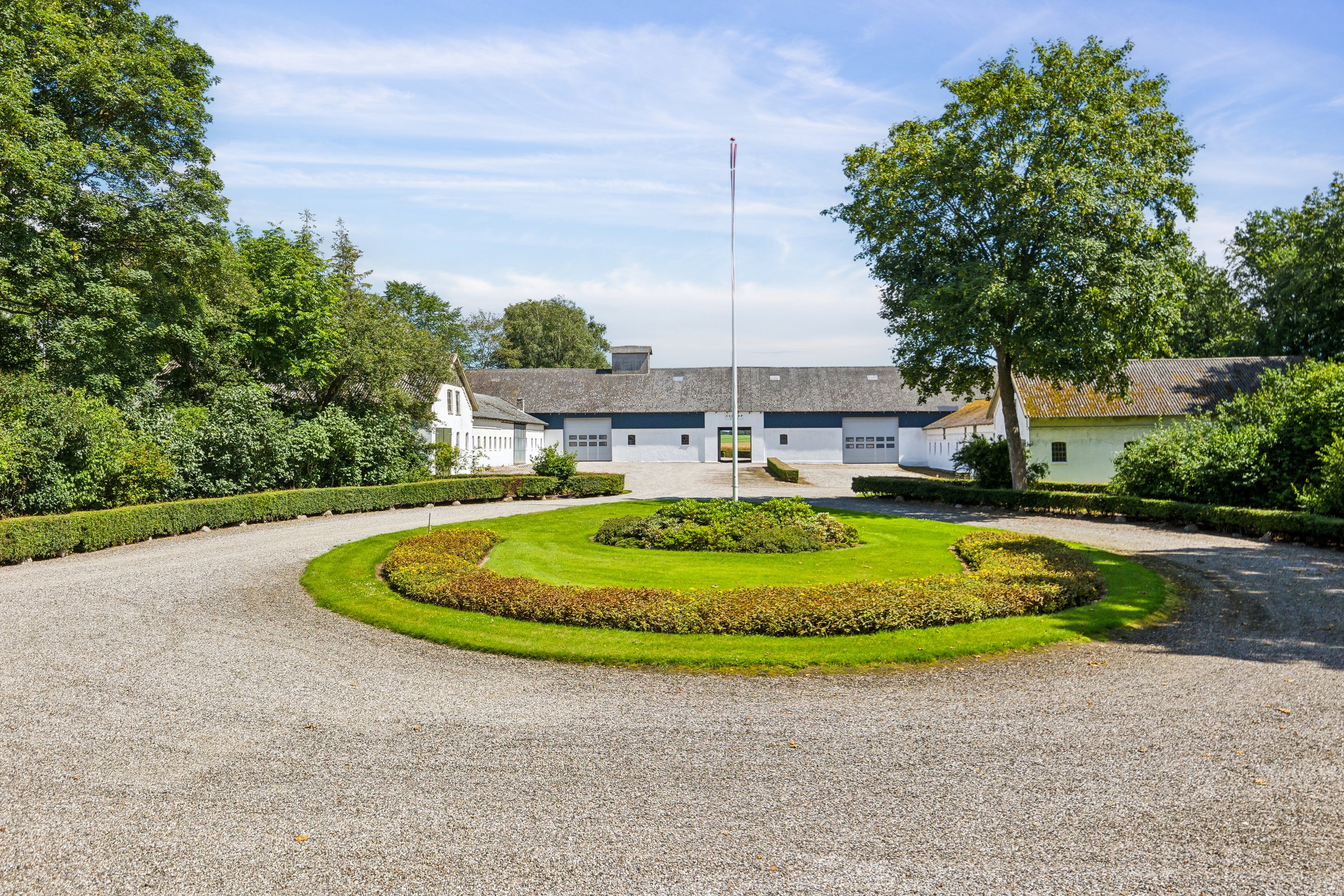 Fremhævet  billede i fuldskærmstilstand. Billede af Quelstrupvej 1, 8420 Knebel