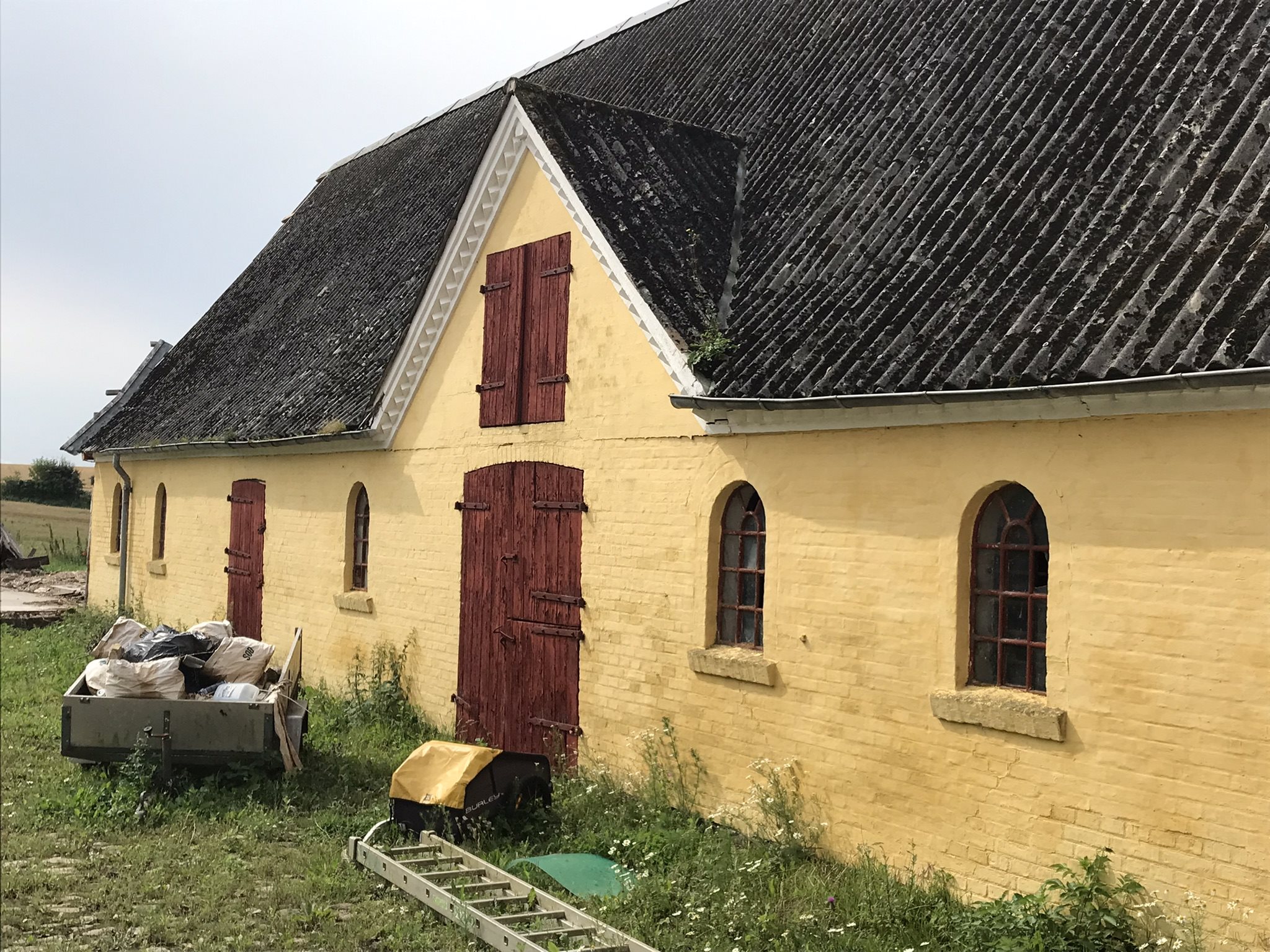 Fremhævet staldlænge - vest billede i fuldskærmstilstand. Billede af Bjergegyden 12, Sønderby Bj, 5631 Ebberup