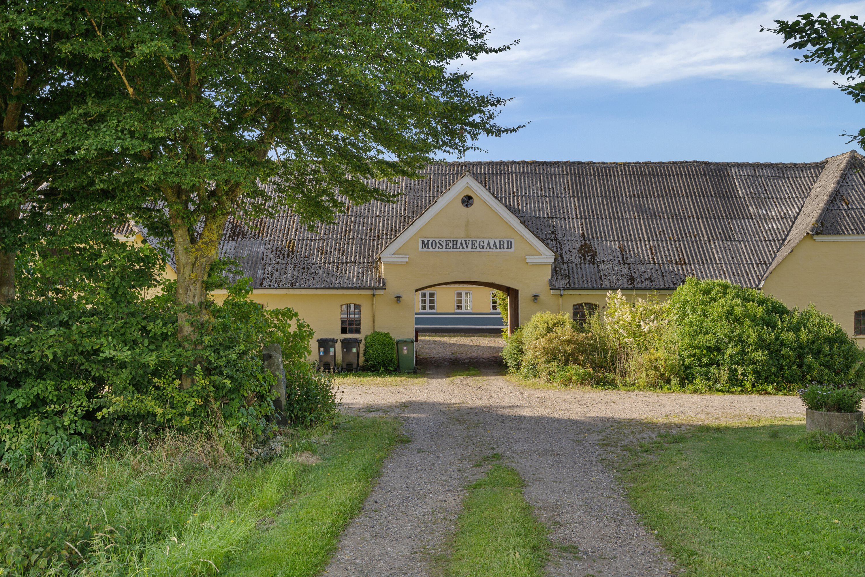 Miniaturebillede 1: portlænge. Billede af Svendborgvej 284, og 270A, Åstrup, 5600 Faaborg
