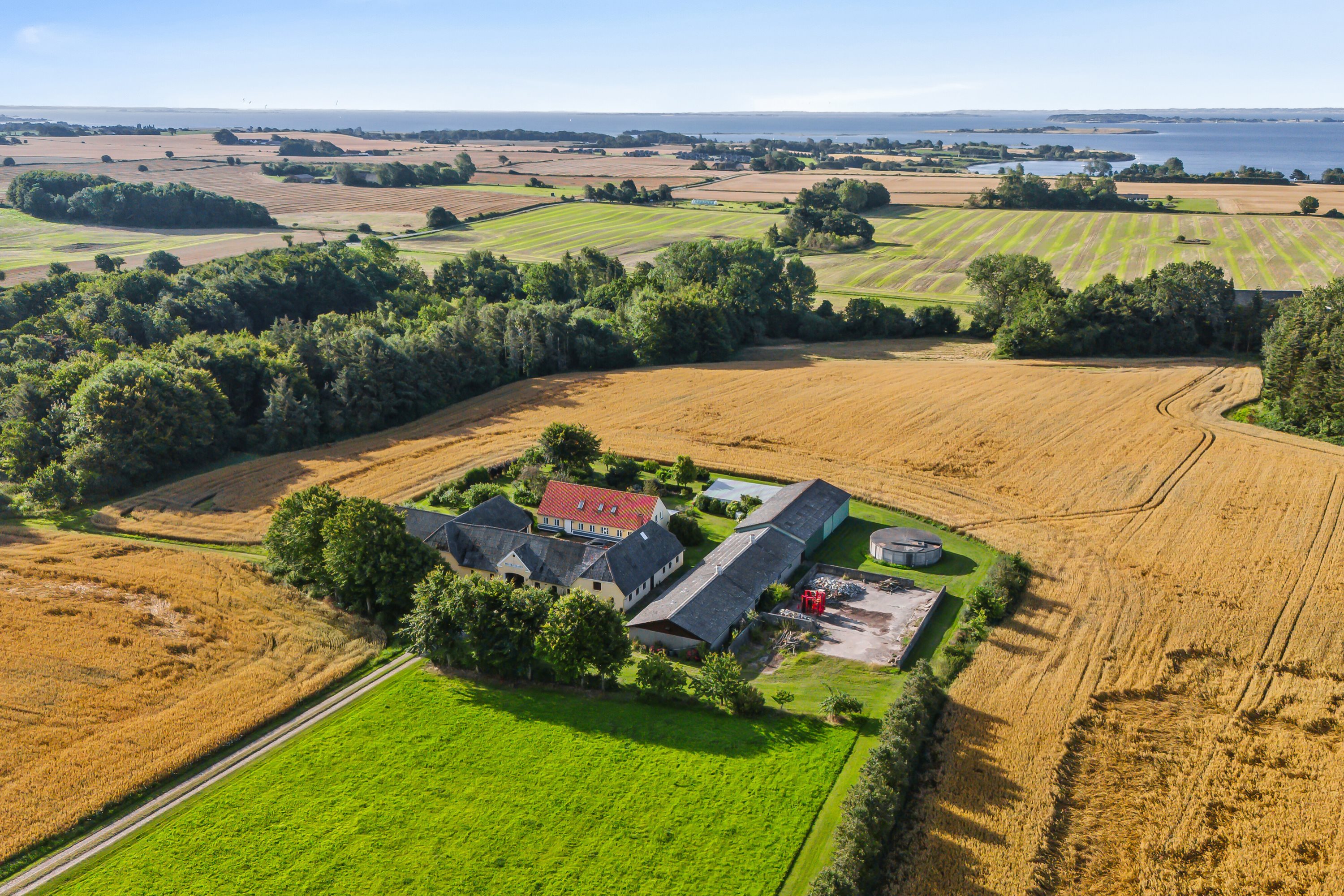 Landejendom på Svendborgvej 284, og 270A, Åstrup, 5600 Faaborg