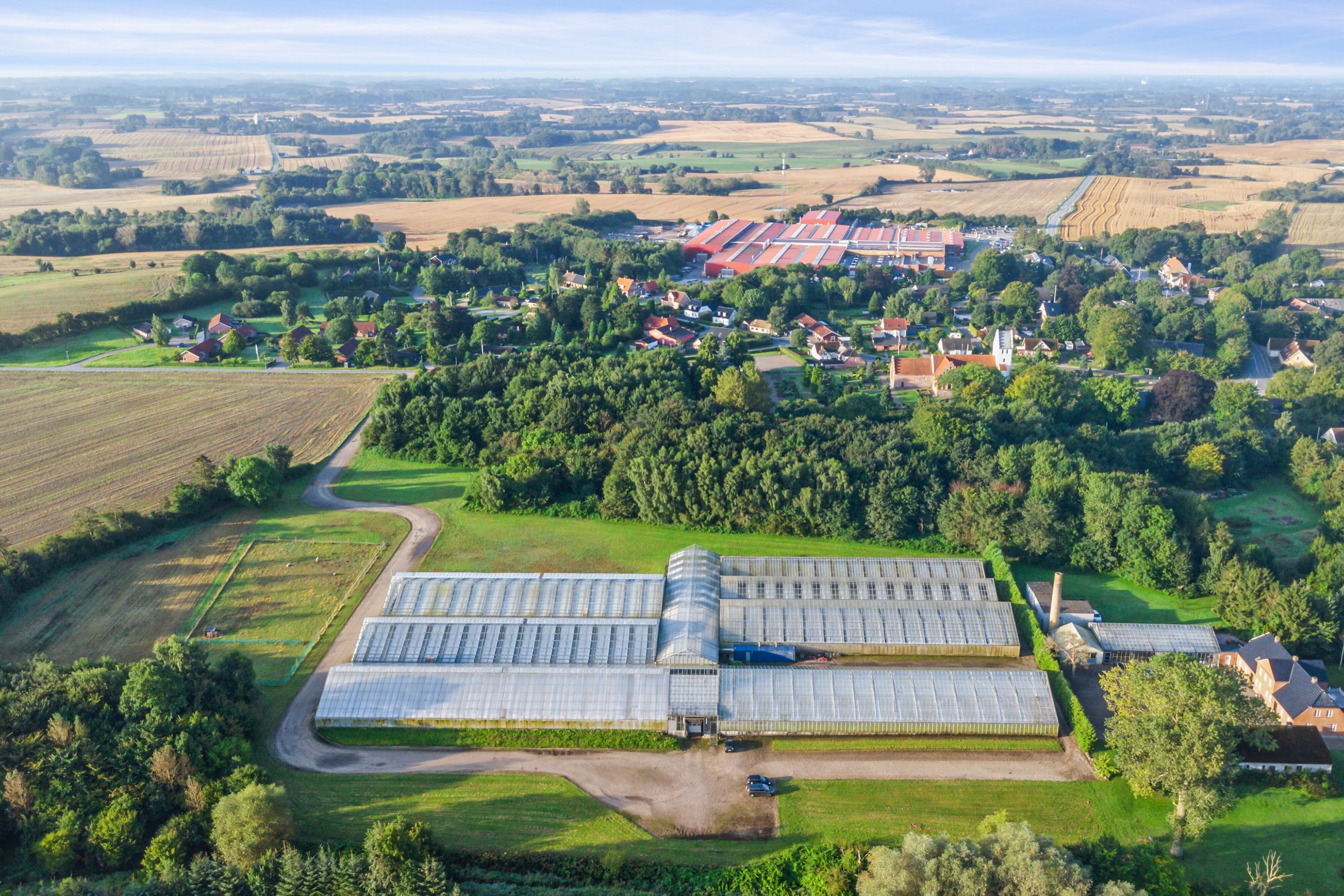 Fremhævet luftfoto billede i fuldskærmstilstand. Billede af Maderupvej 12, Labølle, 5471 Søndersø