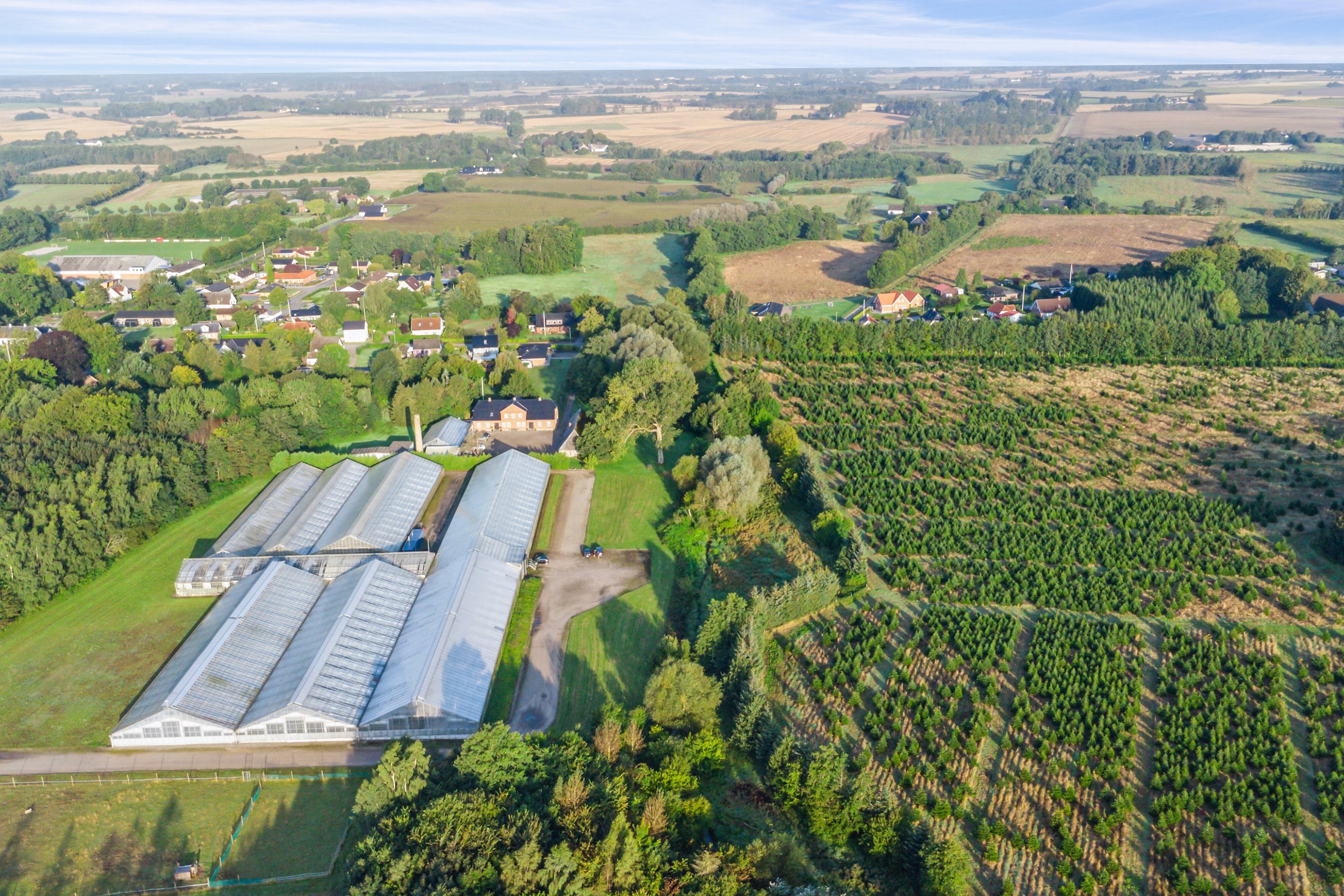 Fremhævet luftfoto billede i fuldskærmstilstand. Billede af Maderupvej 12, Labølle, 5471 Søndersø