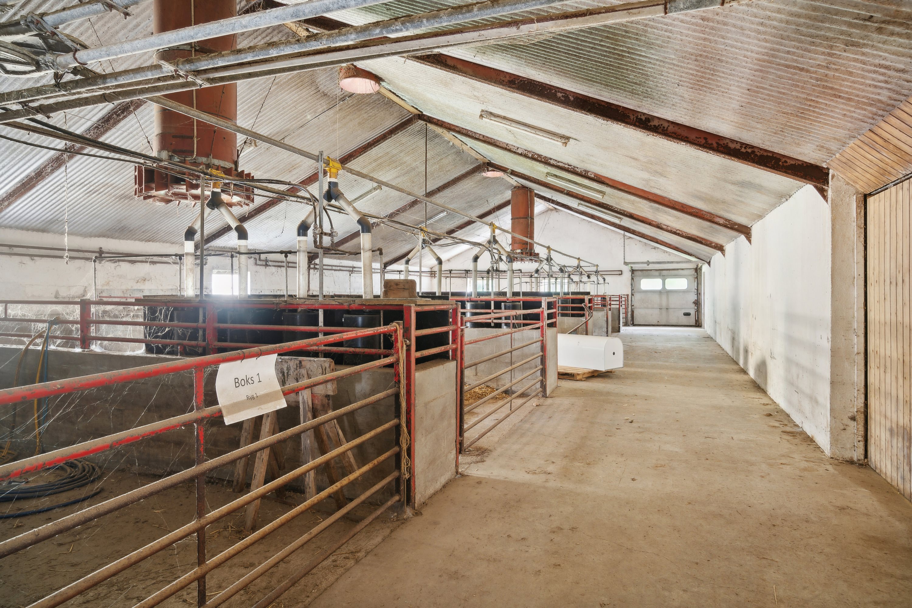 Fremhævet stald billede i fuldskærmstilstand. Billede af Himmelstrupvej 27, Himmelstrup, 5462 Morud