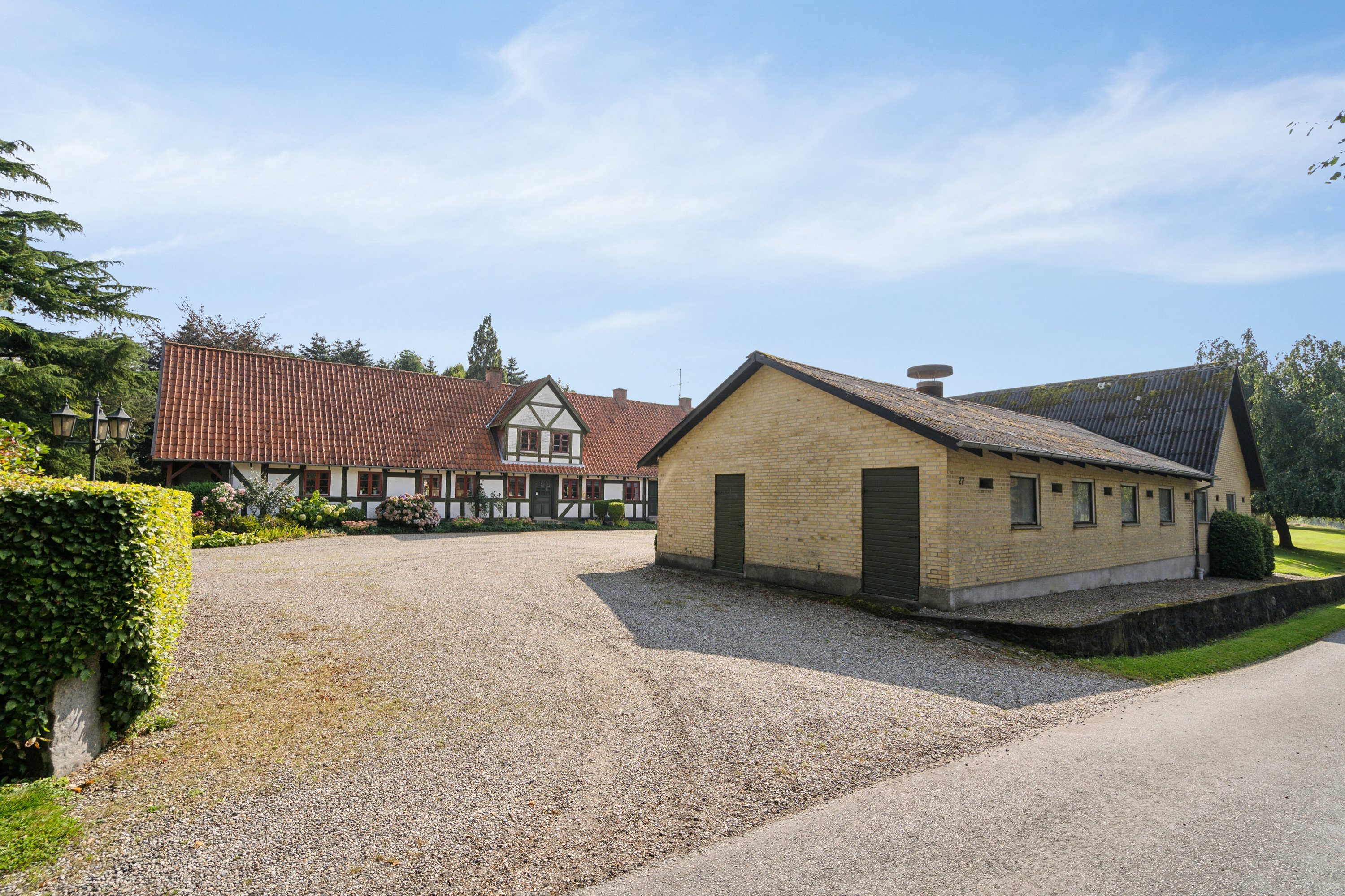 Fremhævet set fra vejen billede i fuldskærmstilstand. Billede af Himmelstrupvej 27, Himmelstrup, 5462 Morud