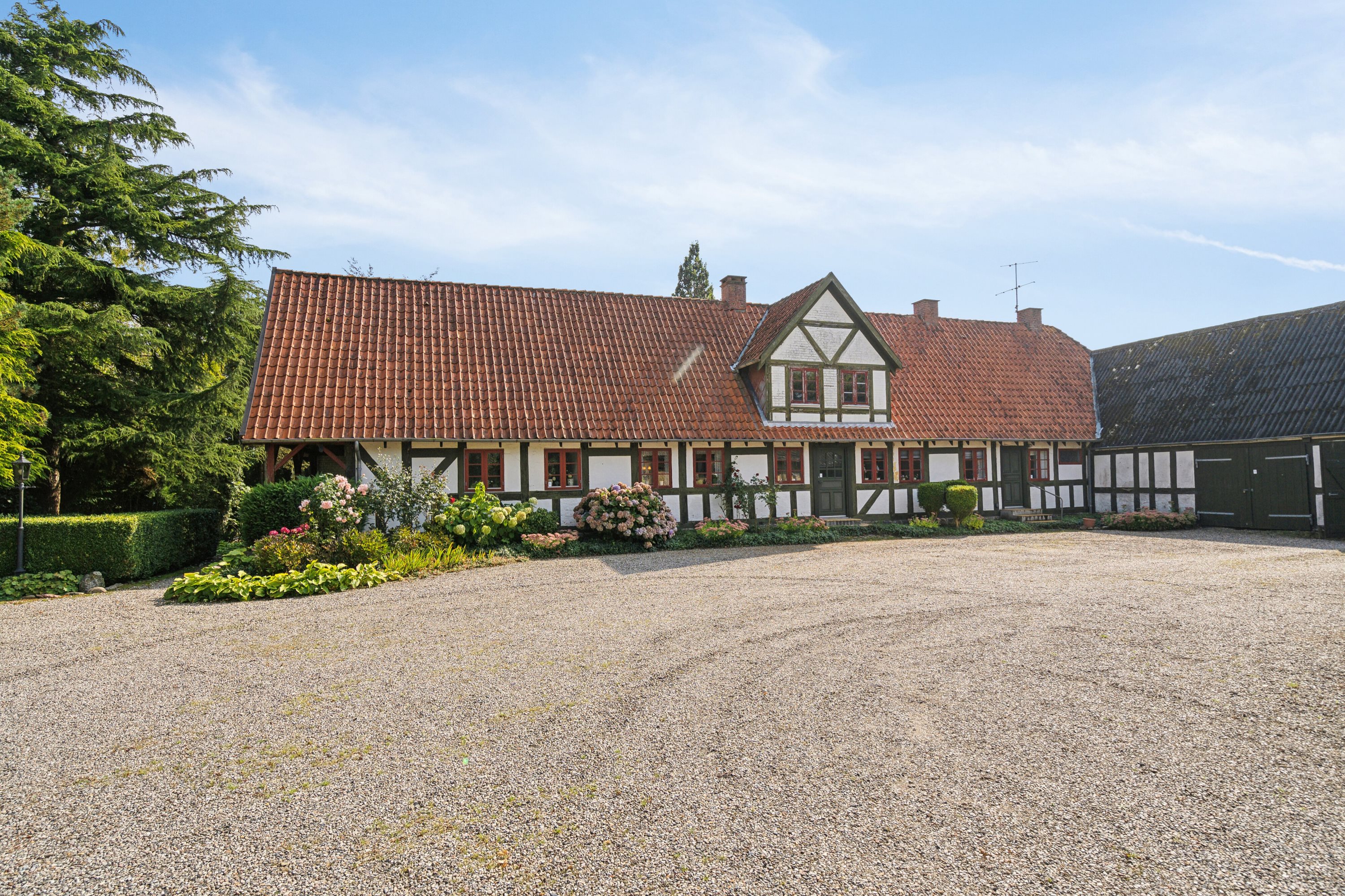 Fremhævet set fra vejen billede i fuldskærmstilstand. Billede af Himmelstrupvej 27, Himmelstrup, 5462 Morud