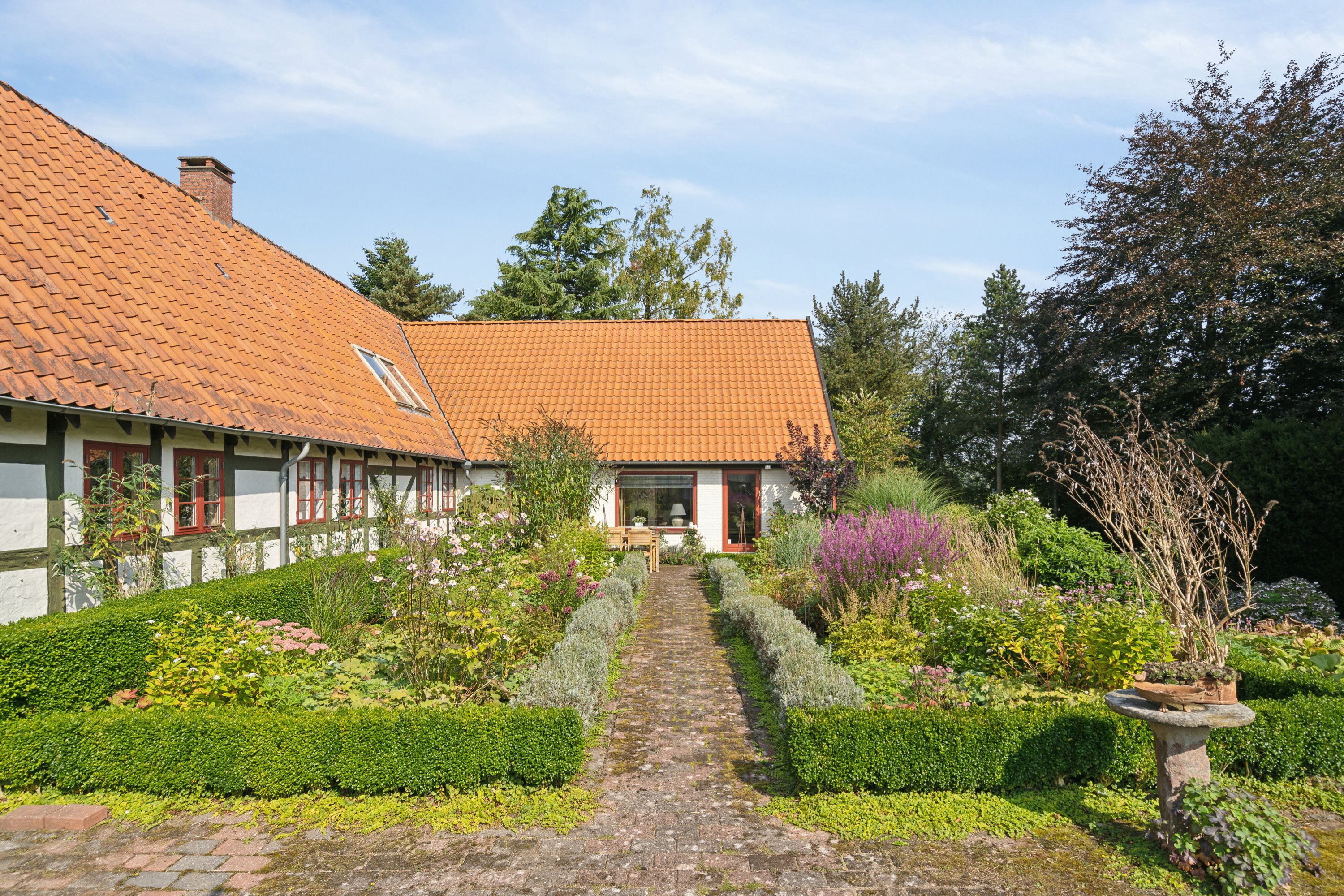 Fremhævet udendørs billede i fuldskærmstilstand. Billede af Himmelstrupvej 27, Himmelstrup, 5462 Morud