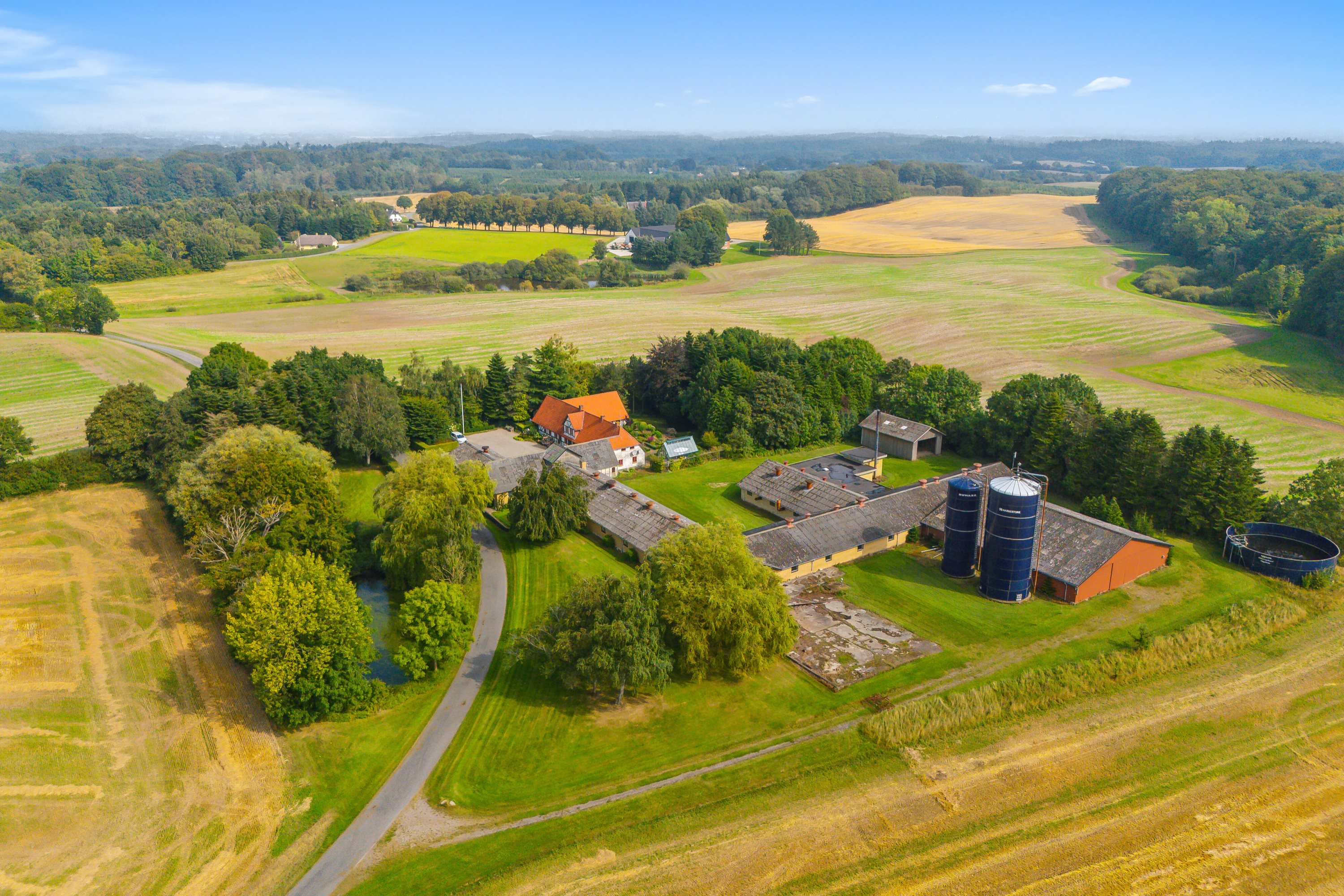 Fremhævet luftfoto billede i fuldskærmstilstand. Billede af Himmelstrupvej 27, Himmelstrup, 5462 Morud