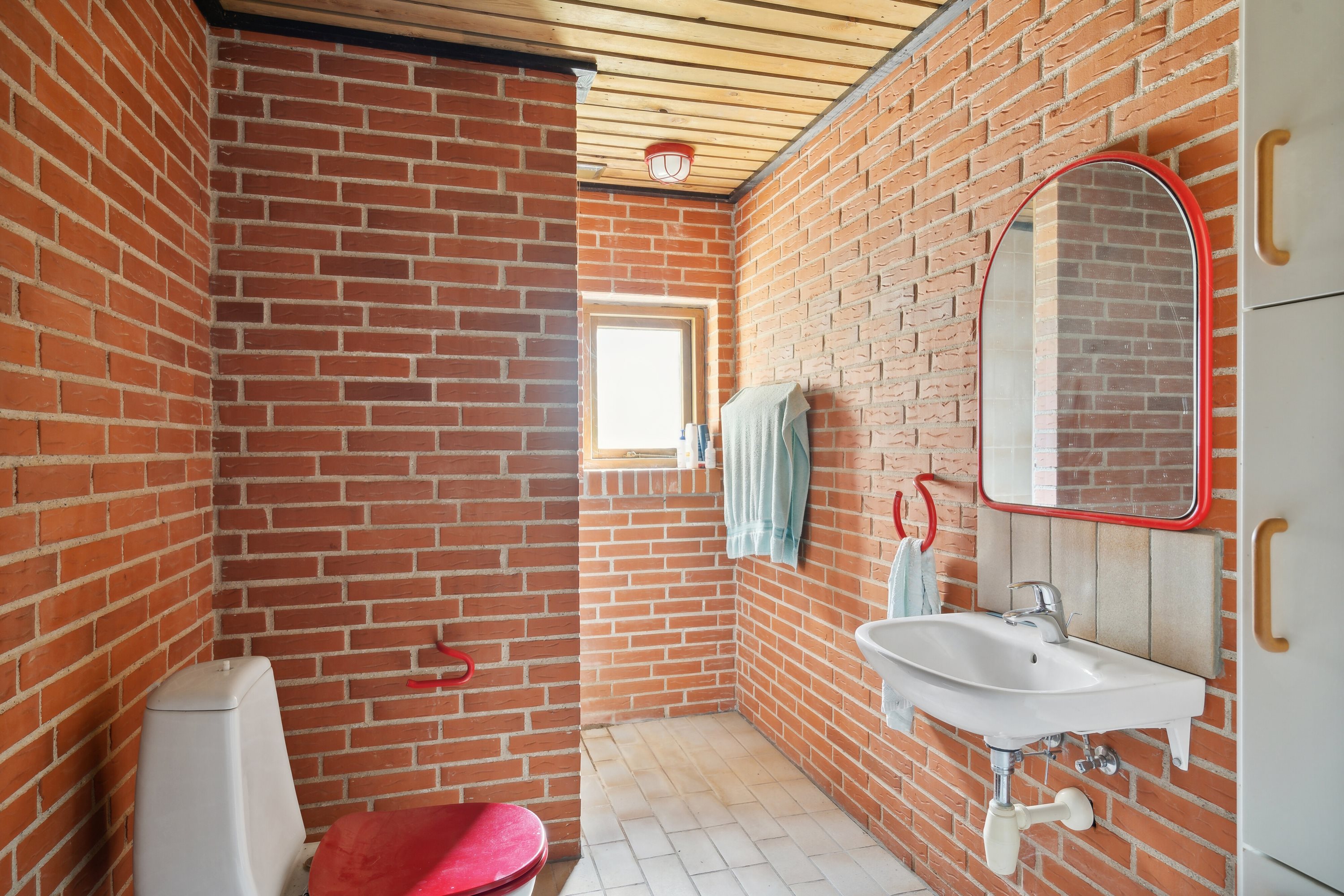 Fremhævet badeværelse billede i fuldskærmstilstand. Billede af Himmelstrupvej 27, Himmelstrup, 5462 Morud