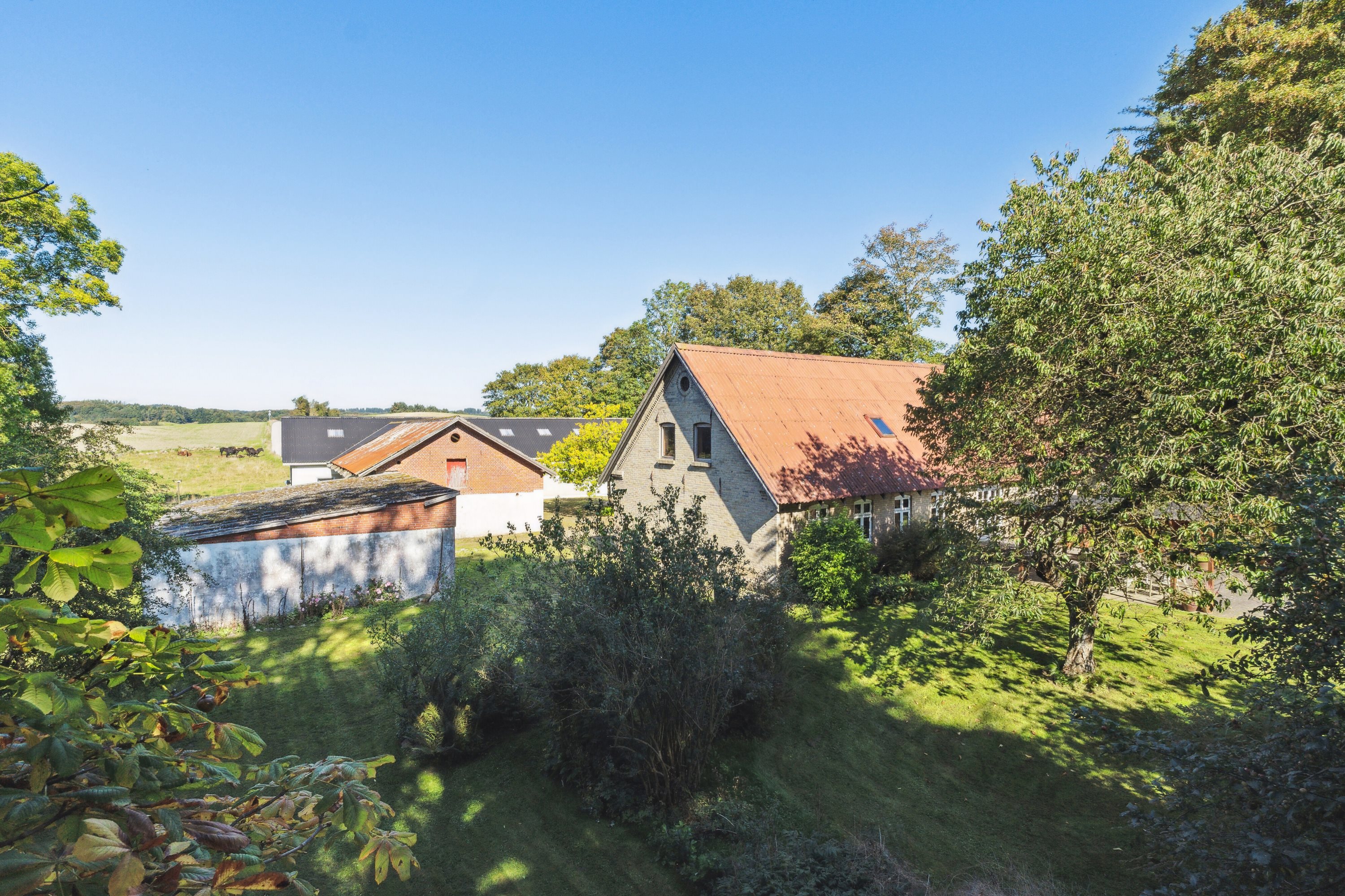 Fremhævet set fra haven billede i fuldskærmstilstand. Billede af Hestvangvej 27, Understed, 9900 Frederikshavn