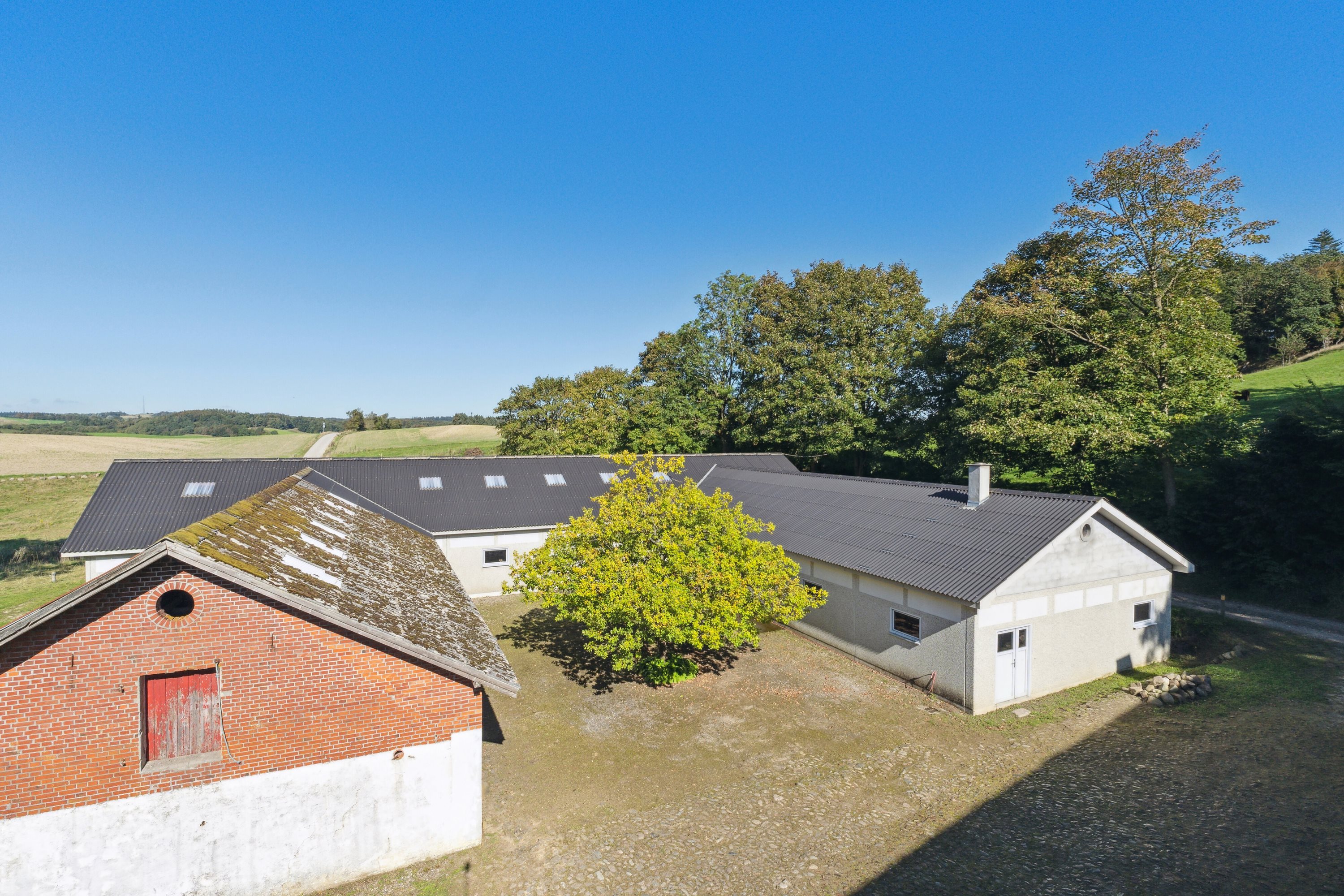 Fremhævet set fra vejen billede i fuldskærmstilstand. Billede af Hestvangvej 27, Understed, 9900 Frederikshavn