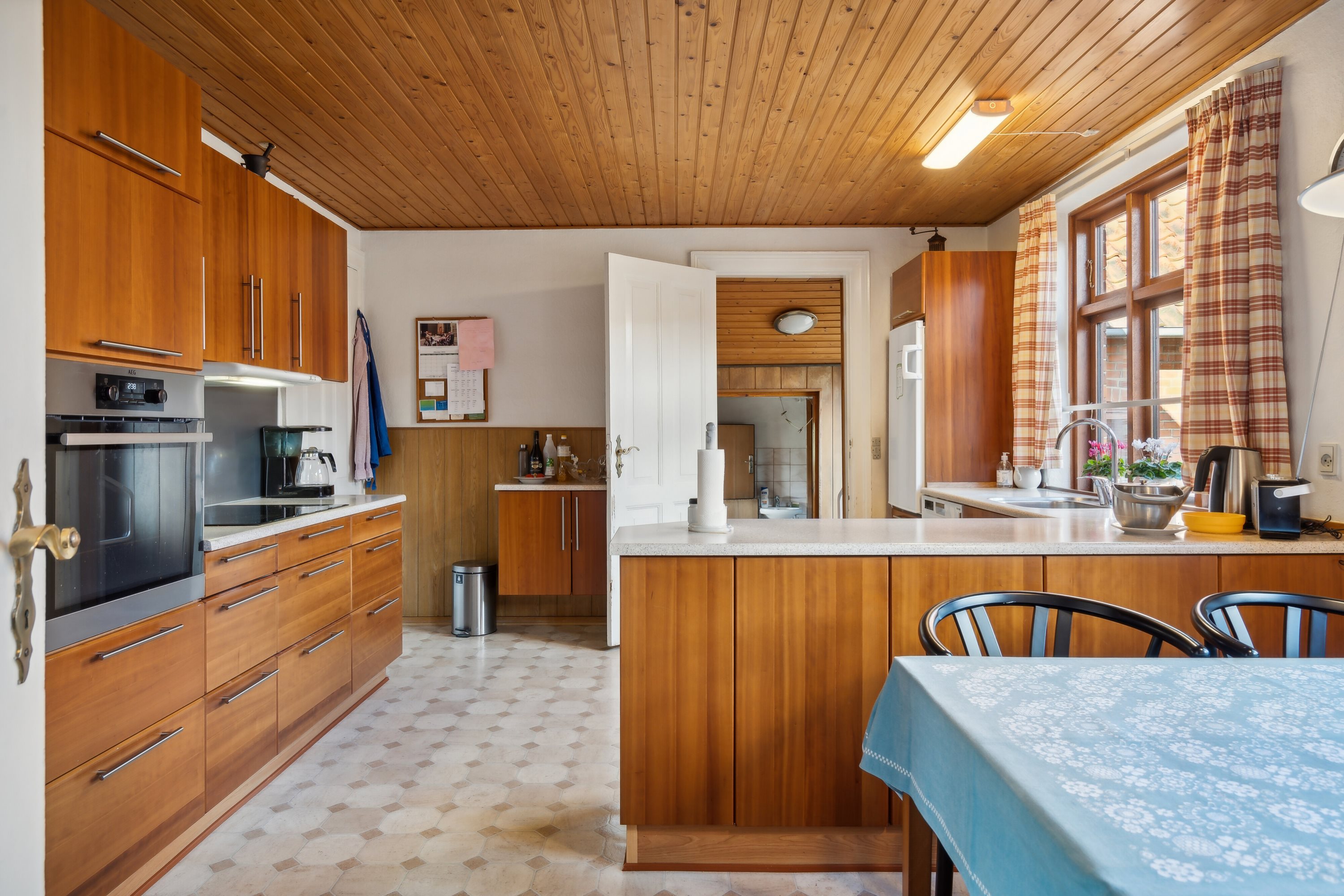 Fremhævet spiseplads billede i fuldskærmstilstand. Billede af Rugårdsvej 615, Trøstrup, 5210 Odense NV