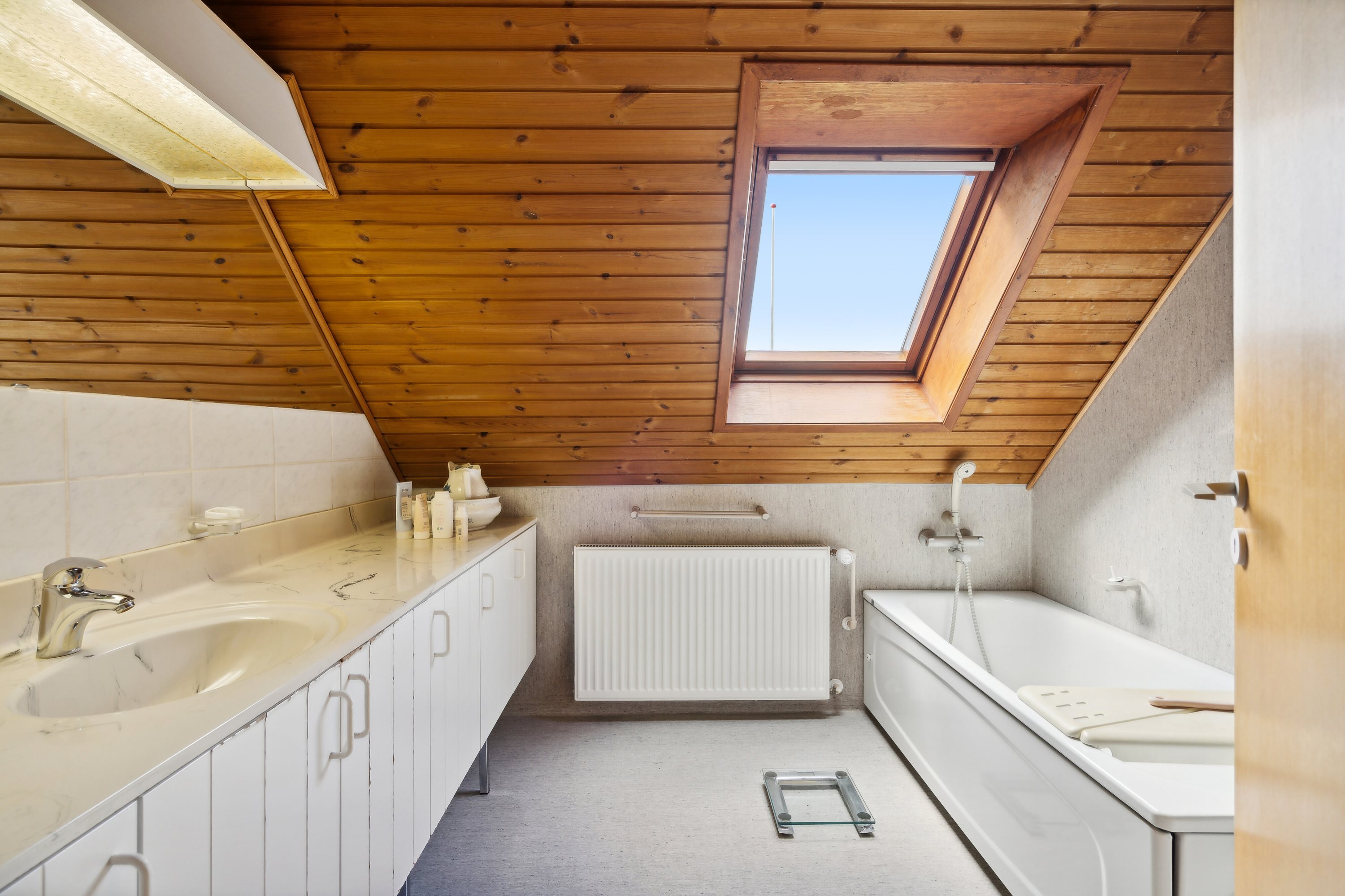 Fremhævet badeværelse billede i fuldskærmstilstand. Billede af Rugårdsvej 615, Trøstrup, 5210 Odense NV