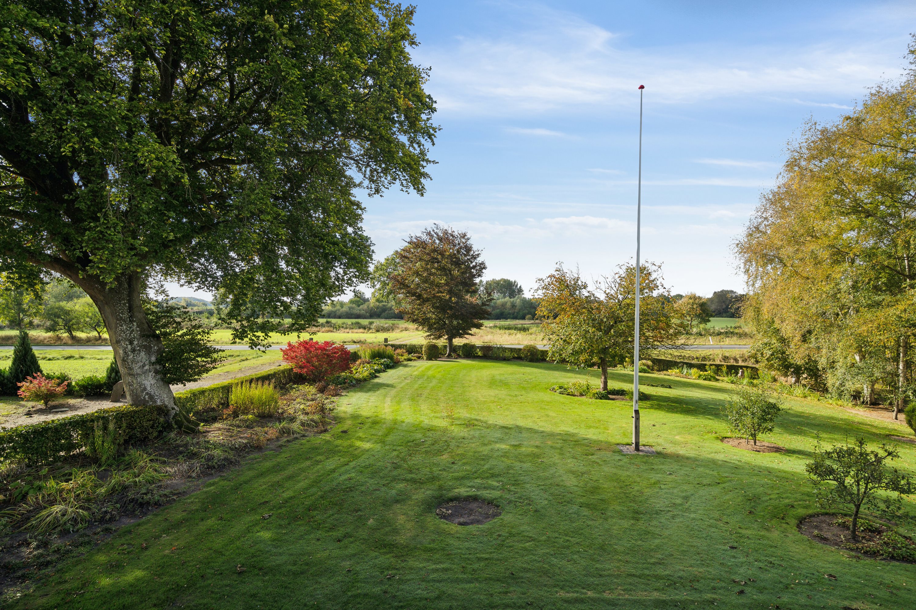 Fremhævet have billede i fuldskærmstilstand. Billede af Rugårdsvej 615, Trøstrup, 5210 Odense NV
