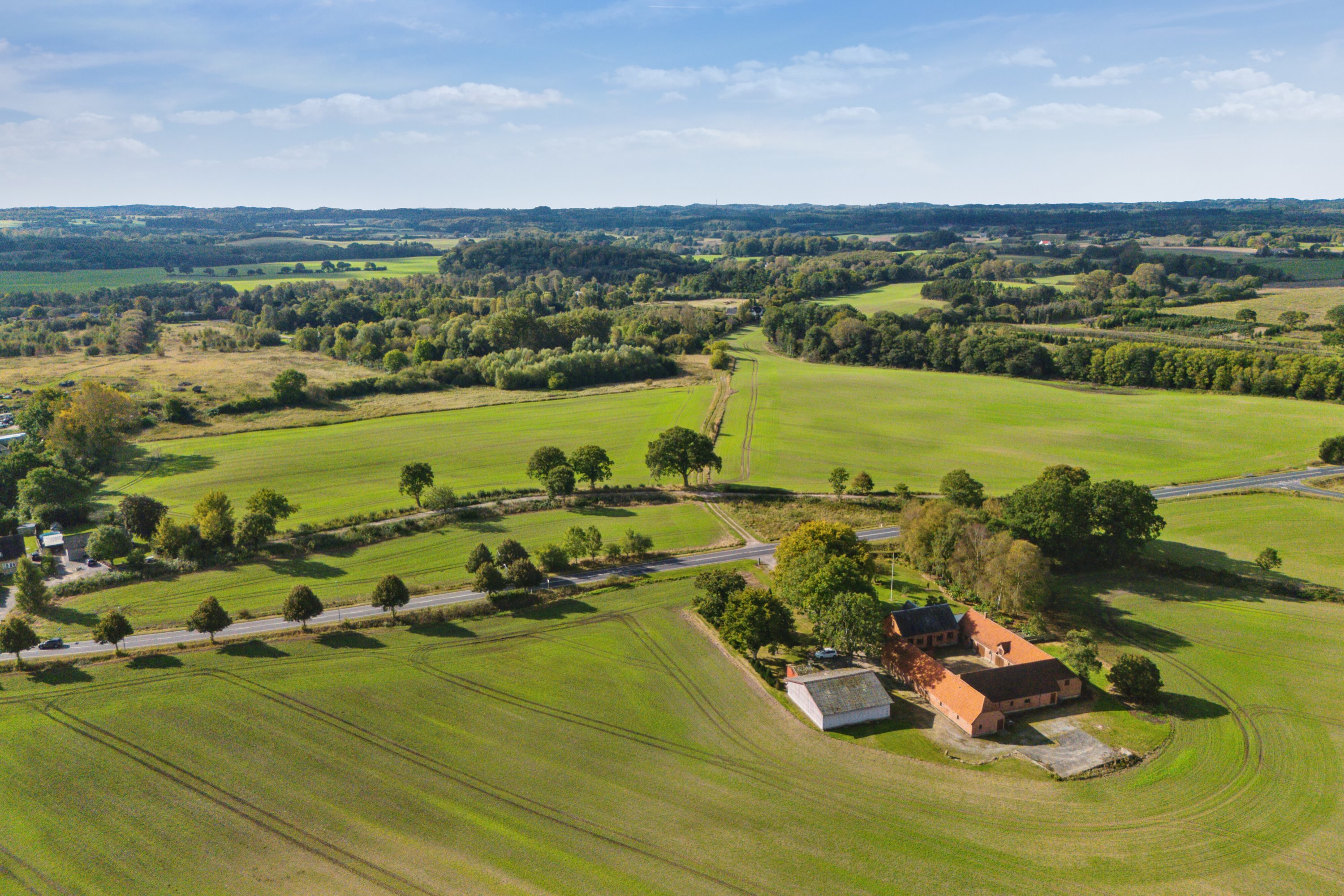 Fremhævet luftfoto billede i fuldskærmstilstand. Billede af Rugårdsvej 615, Trøstrup, 5210 Odense NV