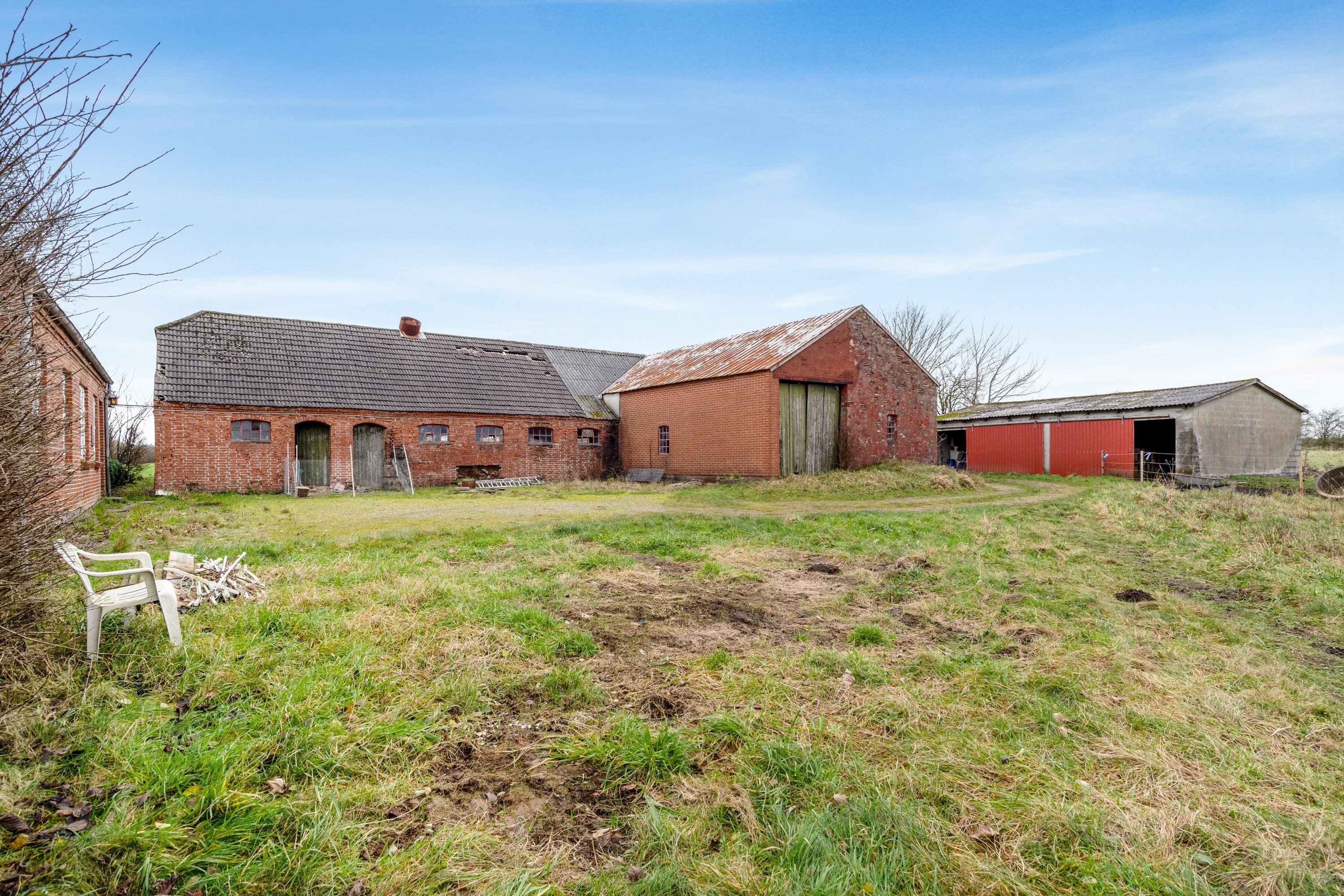 Fremhævet udhus billede i fuldskærmstilstand. Billede af del af Lægårdvej 109, 7500 Holstebro