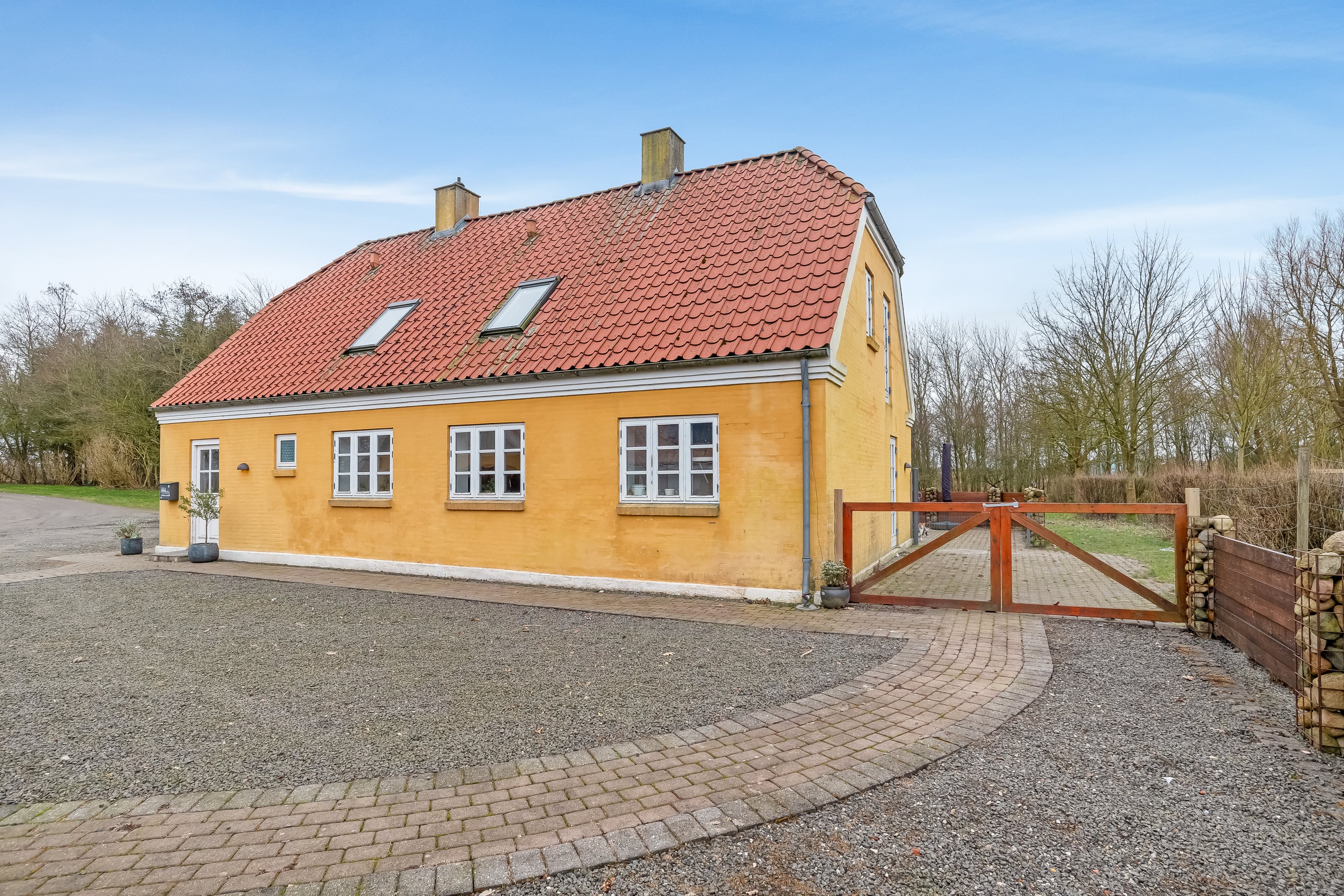 Fremhævet stuehus billede i fuldskærmstilstand. Billede af Skovlundvej 16, Svenstrup, 7830 Vinderup