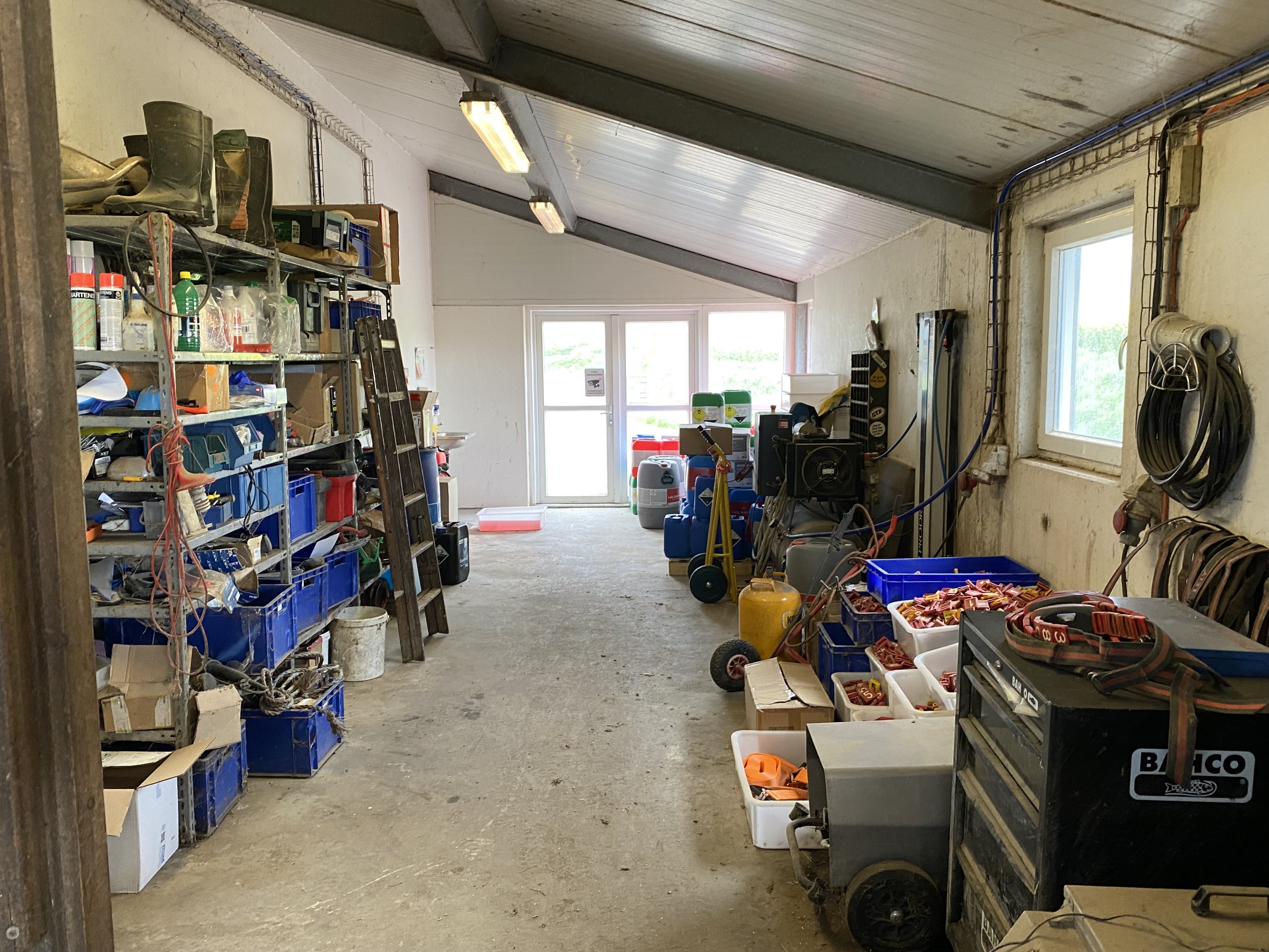 Fremhævet værksted og lager billede i fuldskærmstilstand. Billede af Dorthealundsvej 3, Dorthealund, 5683 Haarby