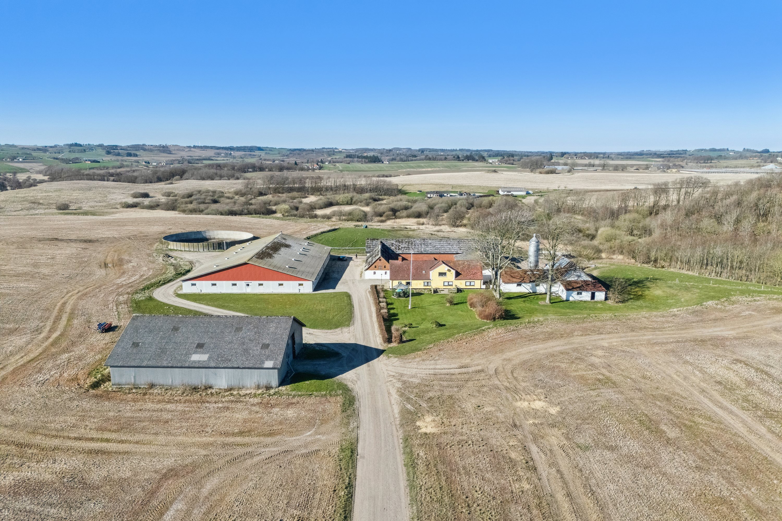 Fremhævet  billede i fuldskærmstilstand. Billede af Skovendevej 5, 9750 Østervrå