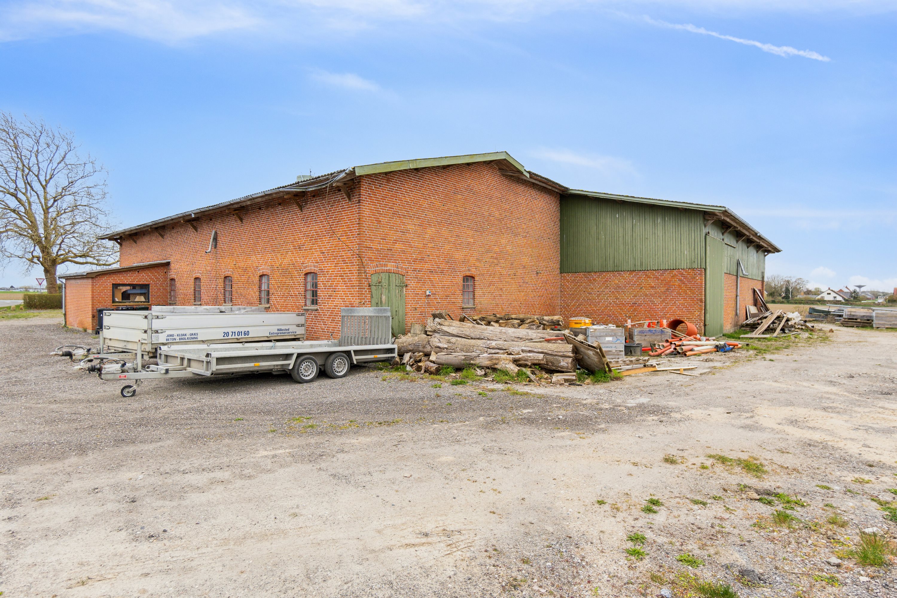 Fremhævet set fra haven billede i fuldskærmstilstand. Billede af Gl. Anderstrupvej 1, 4930 Maribo