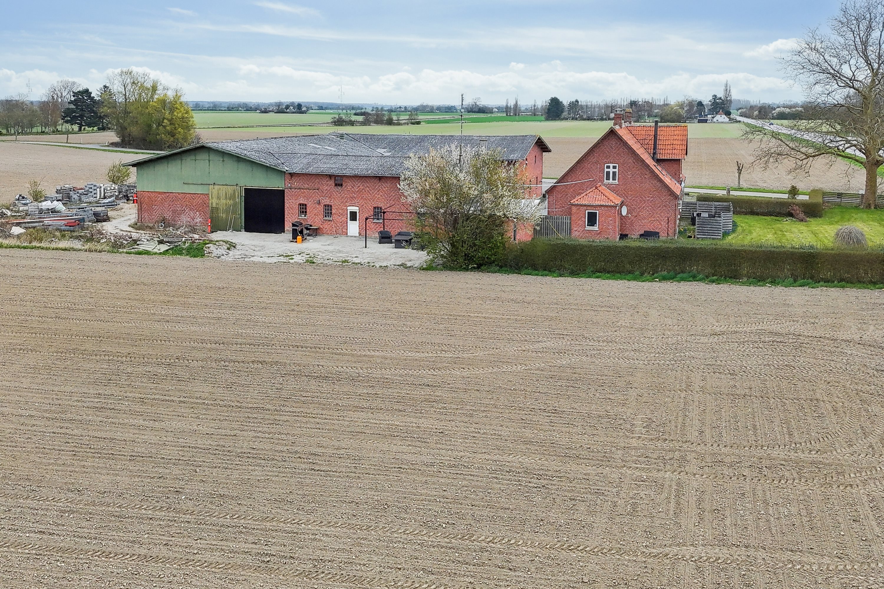 Fremhævet udendørs billede i fuldskærmstilstand. Billede af Gl. Anderstrupvej 1, 4930 Maribo