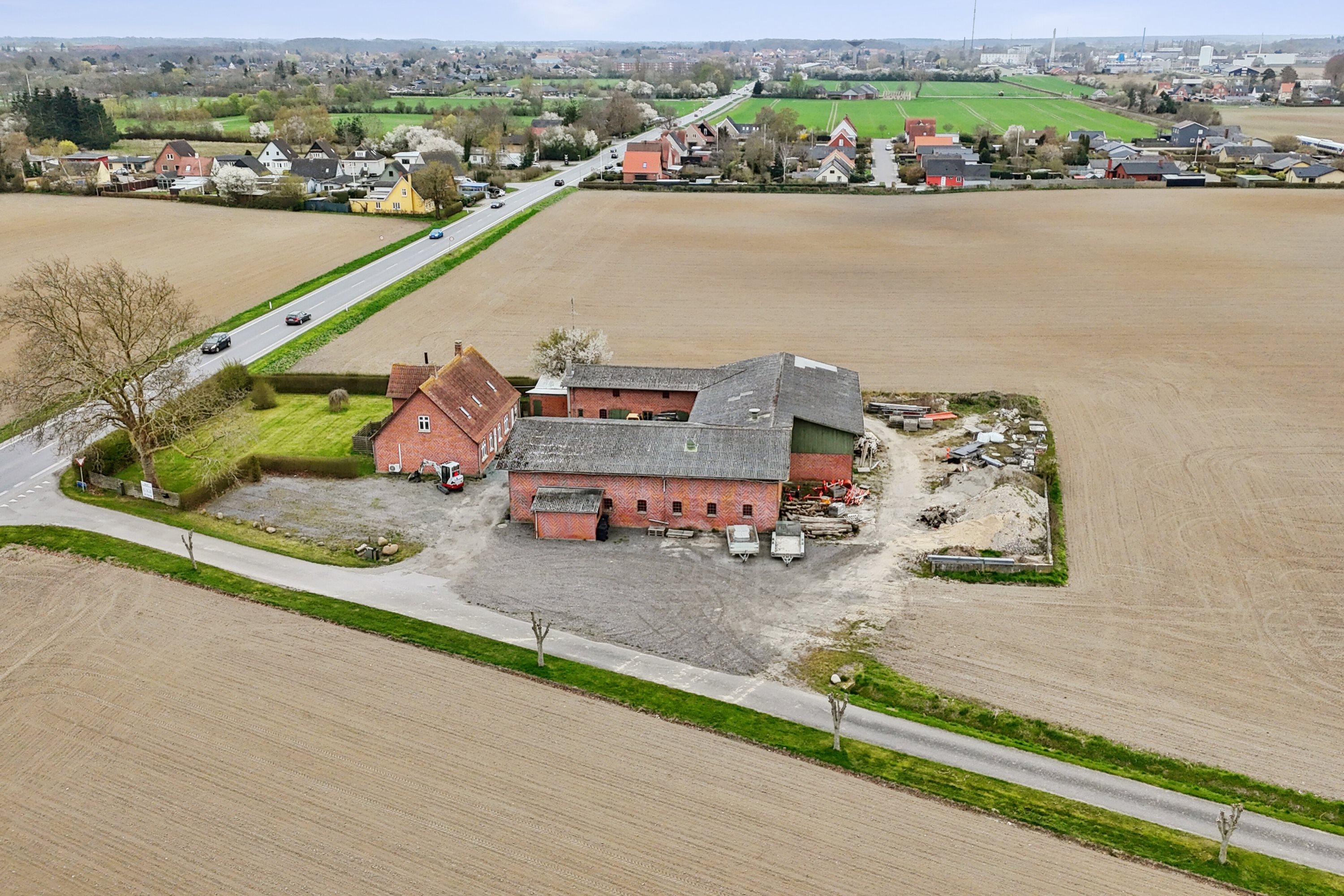 Fremhævet luftfoto billede i fuldskærmstilstand. Billede af Gl. Anderstrupvej 1, 4930 Maribo