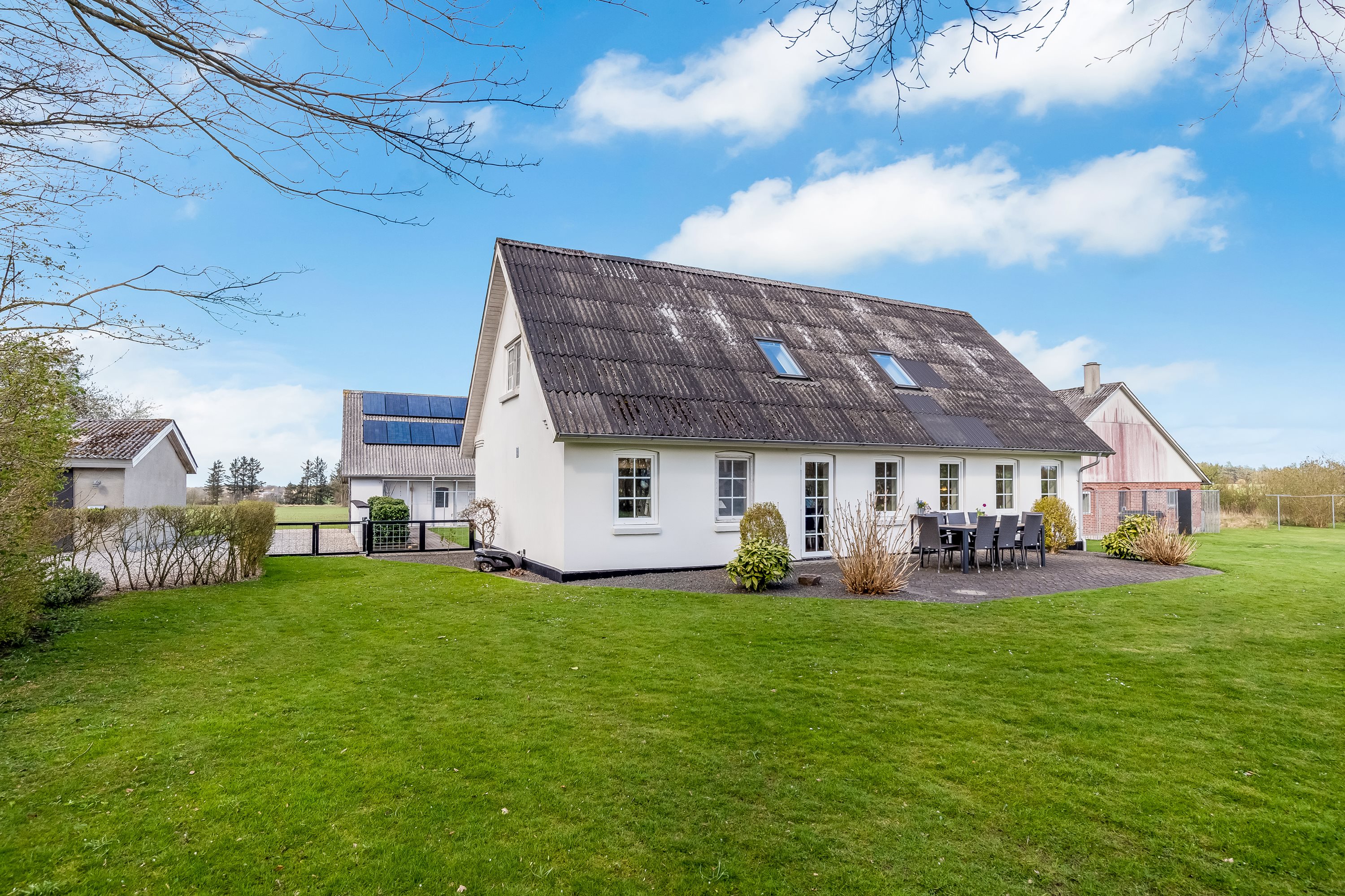 Fremhævet ejendommen billede i fuldskærmstilstand. Billede af Røjkærvej 4, Vind, 7500 Holstebro