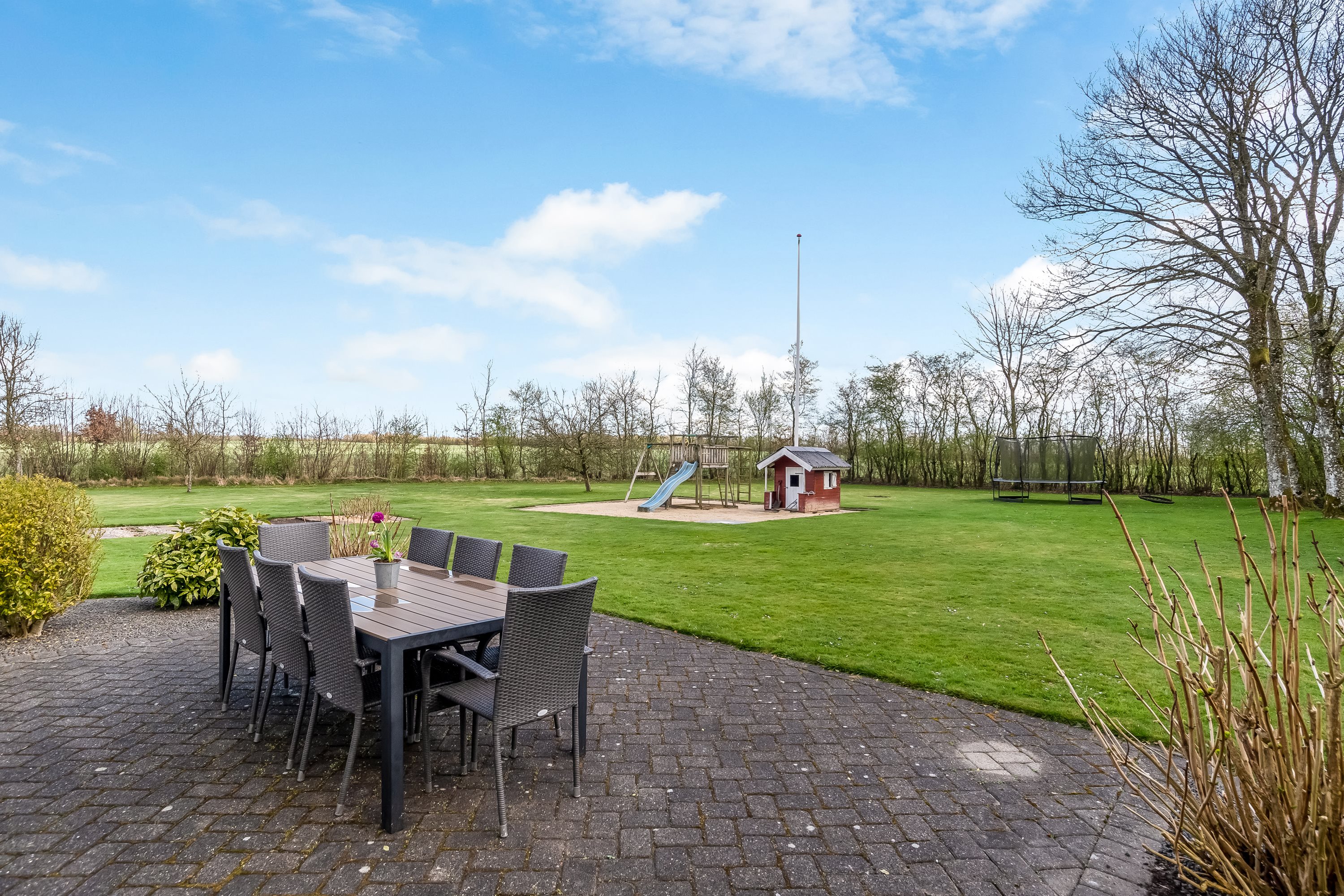 Fremhævet have billede i fuldskærmstilstand. Billede af Røjkærvej 4, Vind, 7500 Holstebro