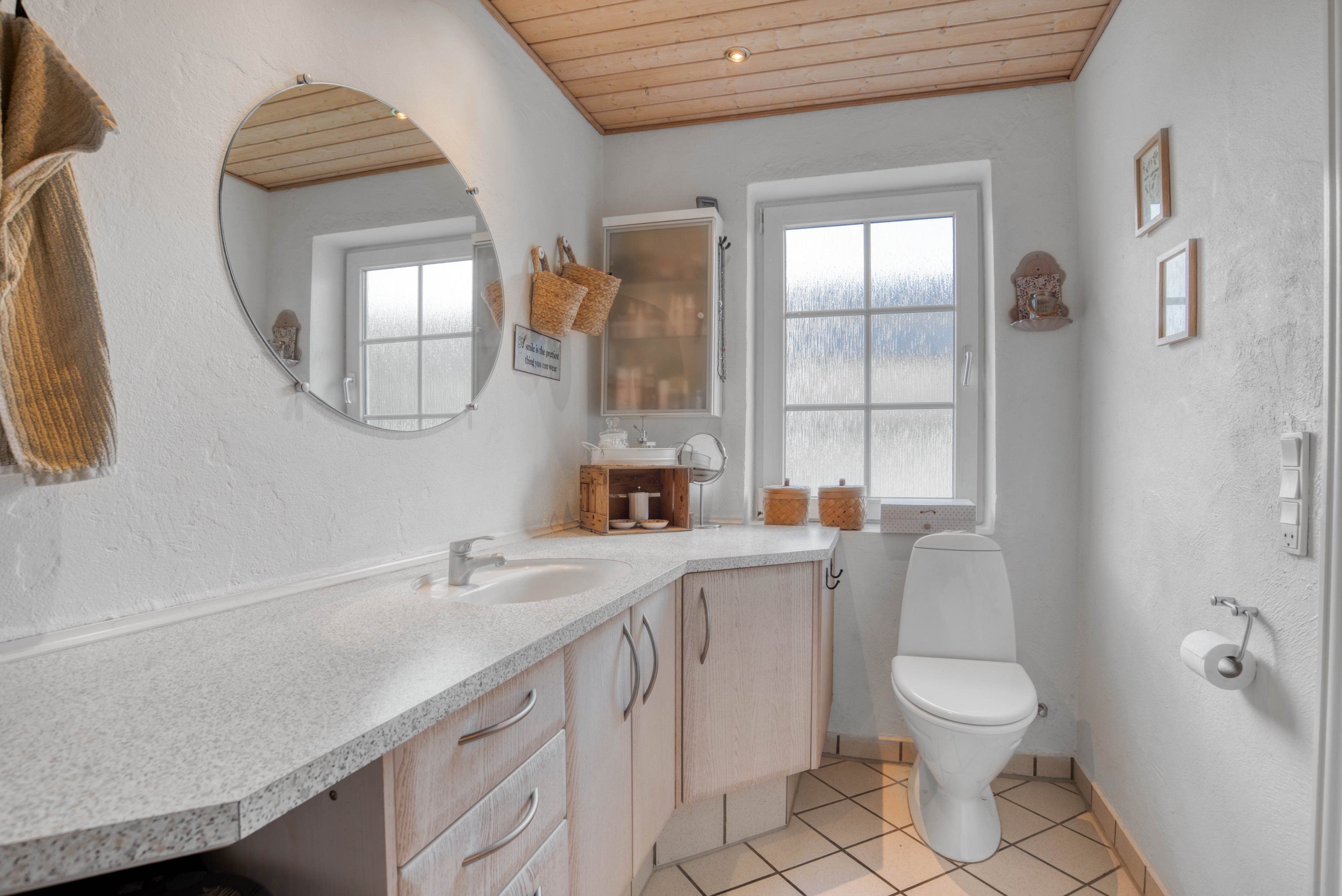 Fremhævet badeværelse billede i fuldskærmstilstand. Billede af Røjkærvej 4, Vind, 7500 Holstebro