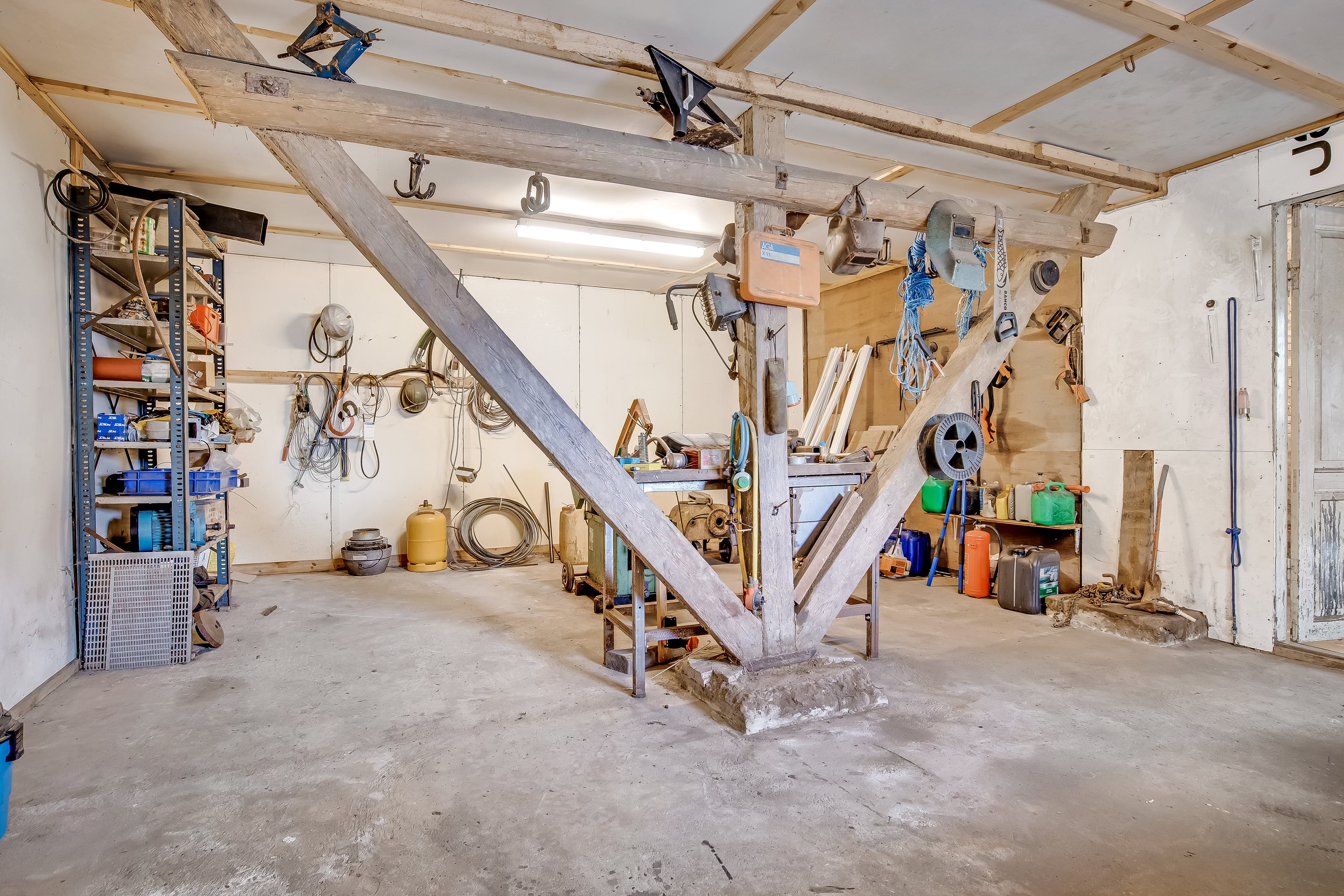 Fremhævet værksted billede i fuldskærmstilstand. Billede af Skalmstrupvej 16, 7850 Stoholm Jyll