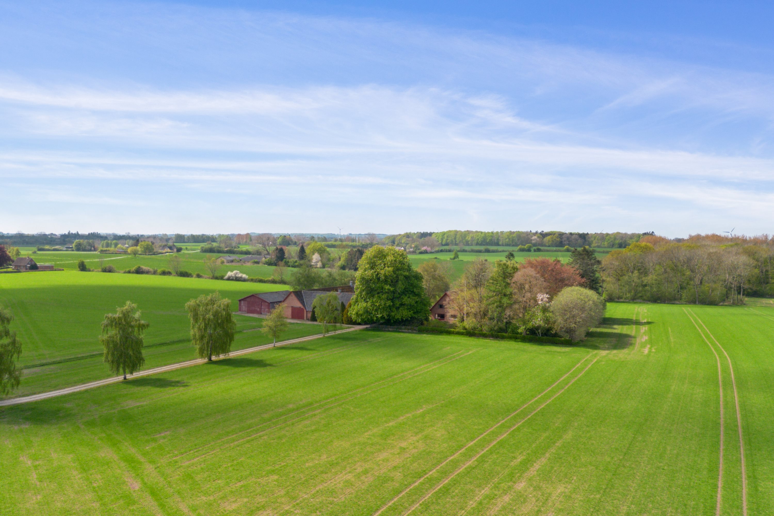 Fremhævet luftfoto billede i fuldskærmstilstand. Billede af Revsørevej 37, Vormark, 5874 Hesselager