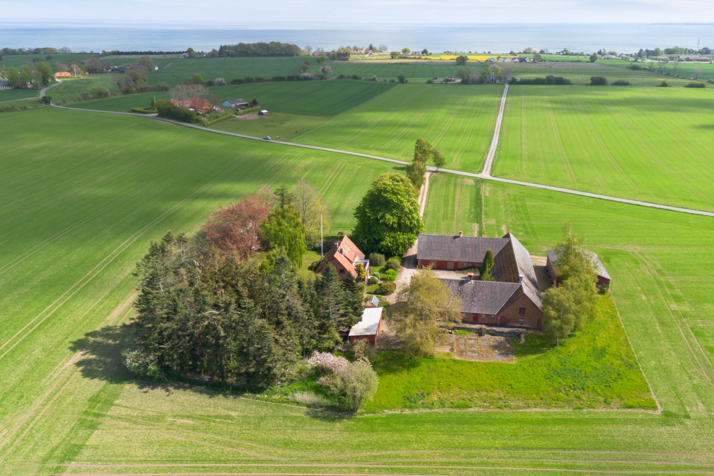 Fremhævet luftfoto billede i fuldskærmstilstand. Billede af Revsørevej 37, Vormark, 5874 Hesselager