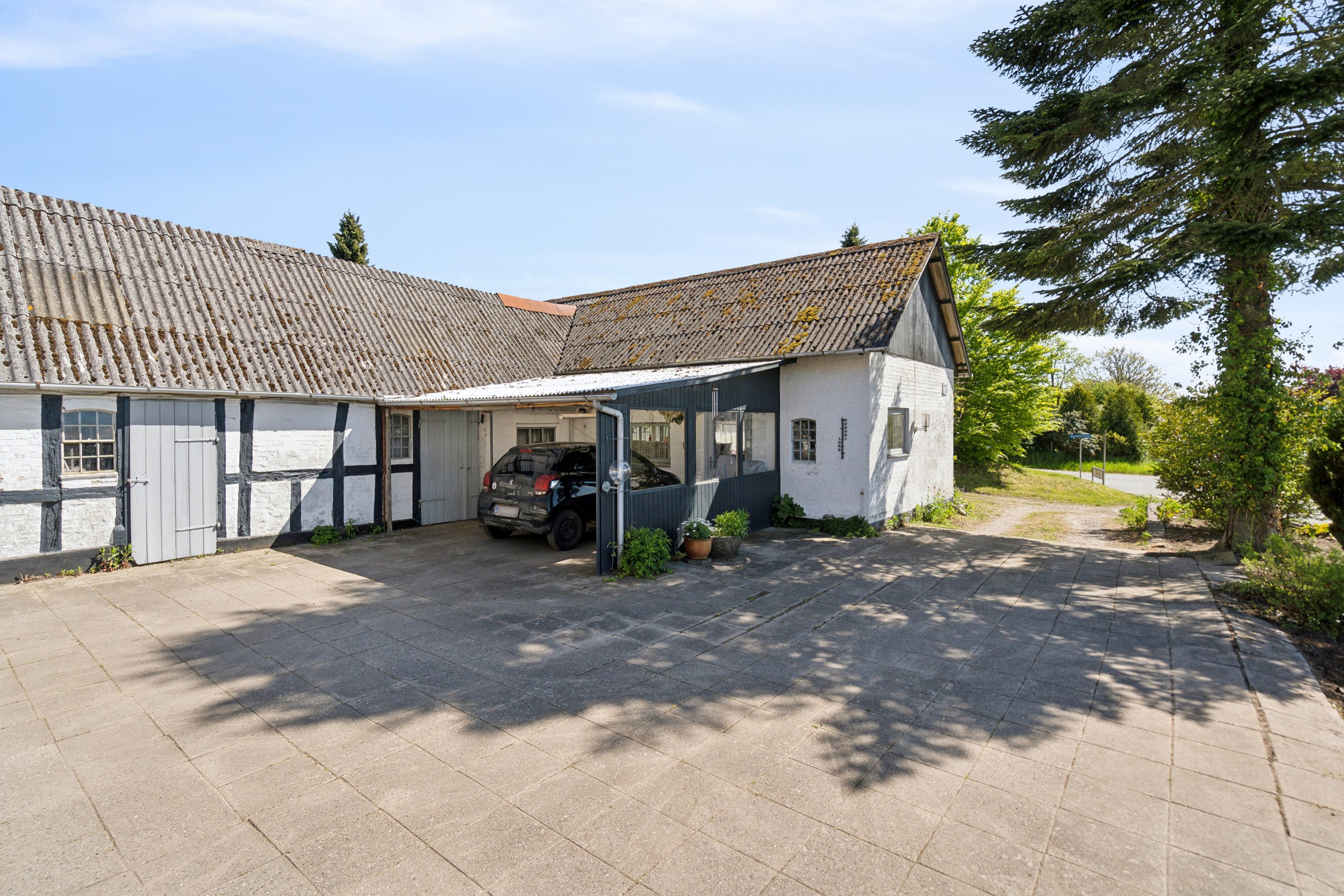 Fremhævet gårdsplads billede i fuldskærmstilstand. Billede af Fjellerupvej 23, Fjellerup, 5463 Harndrup