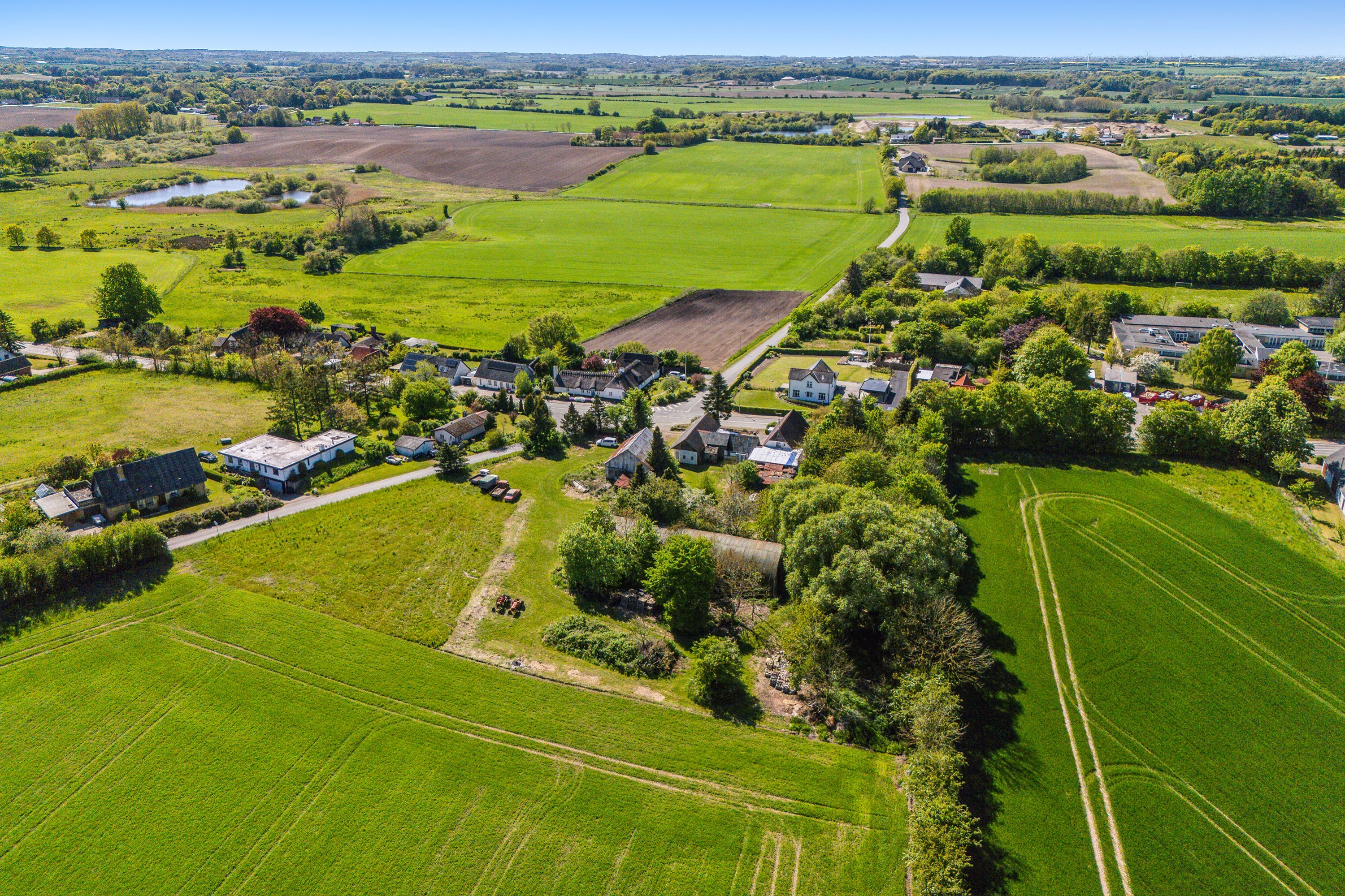 Fremhævet luftfoto billede i fuldskærmstilstand. Billede af Fjellerupvej 23, Fjellerup, 5463 Harndrup
