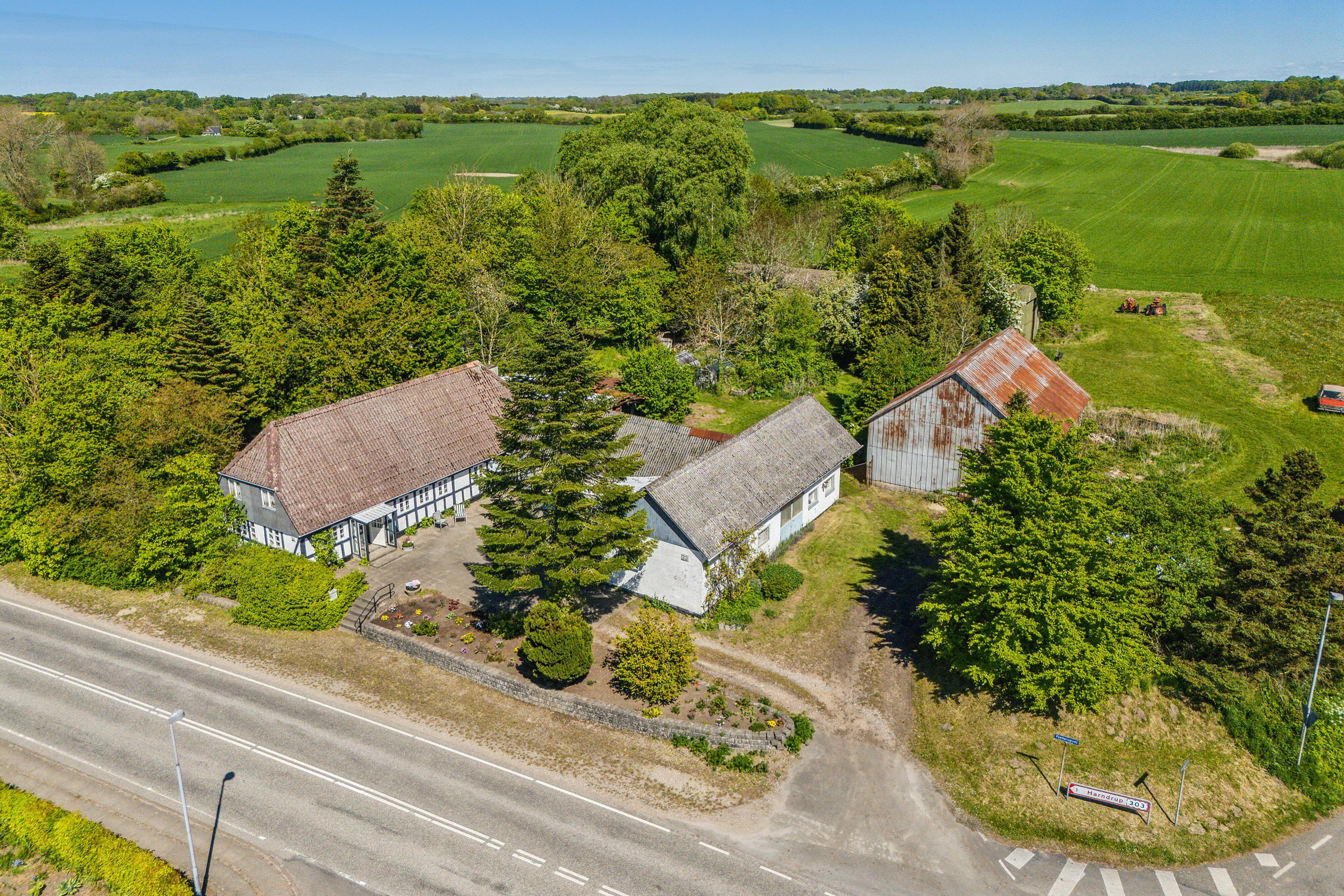 Fremhævet luftfoto billede i fuldskærmstilstand. Billede af Fjellerupvej 23, Fjellerup, 5463 Harndrup