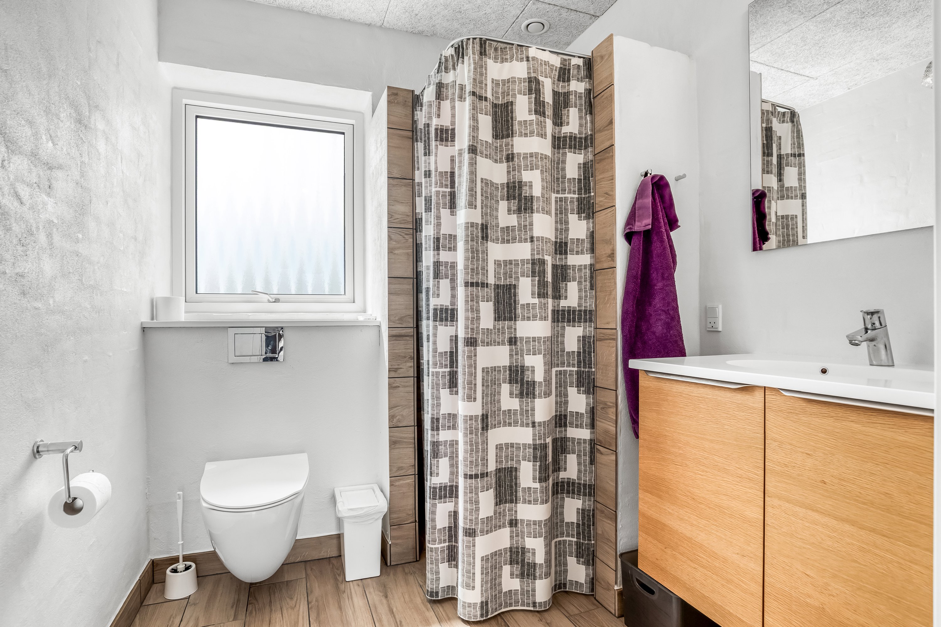 Fremhævet badeværelse billede i fuldskærmstilstand. Billede af Sognstrupvej 21, Nr Felding, 7500 Holstebro