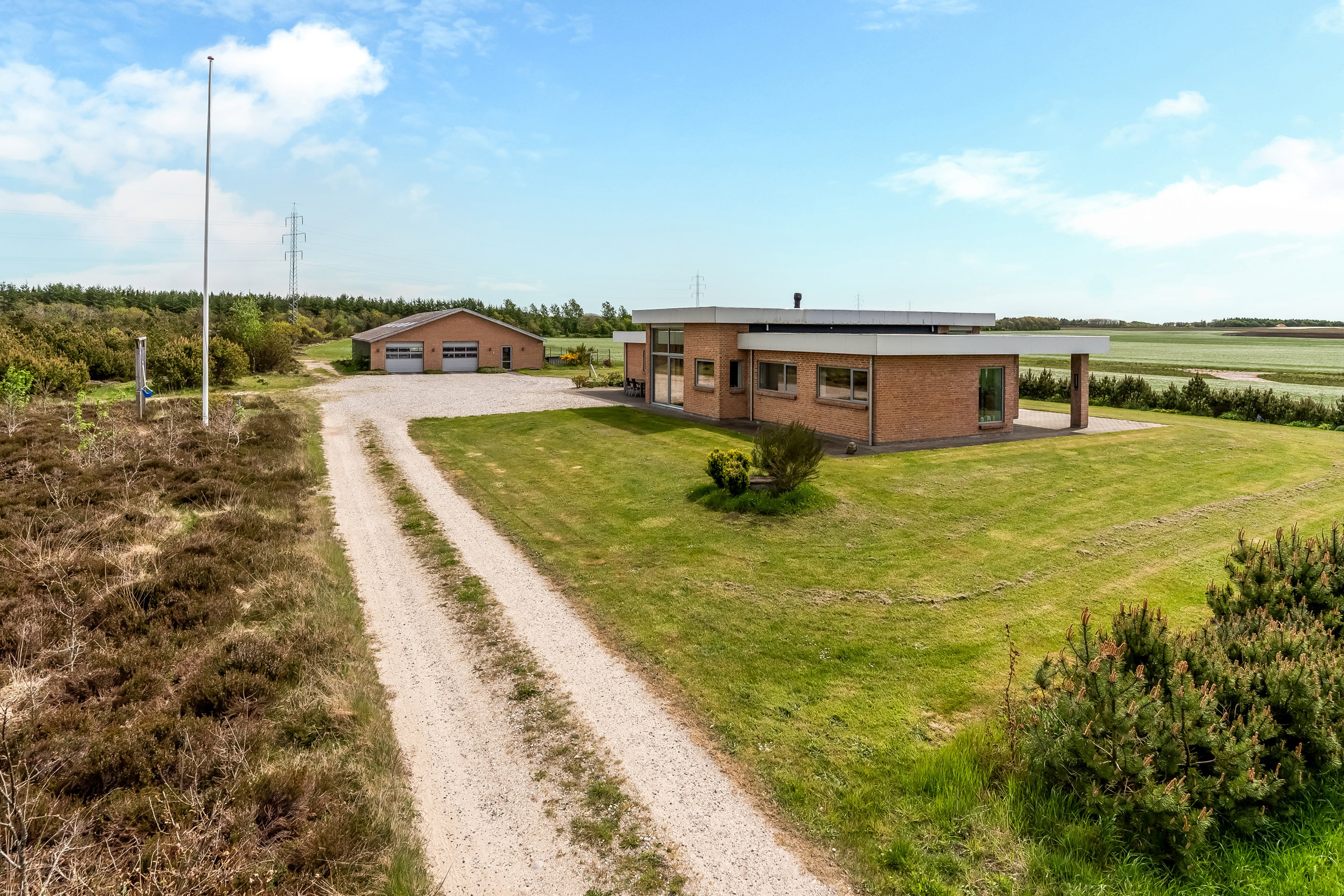 Fremhævet ejendommen billede i fuldskærmstilstand. Billede af Sognstrupvej 21, Nr Felding, 7500 Holstebro