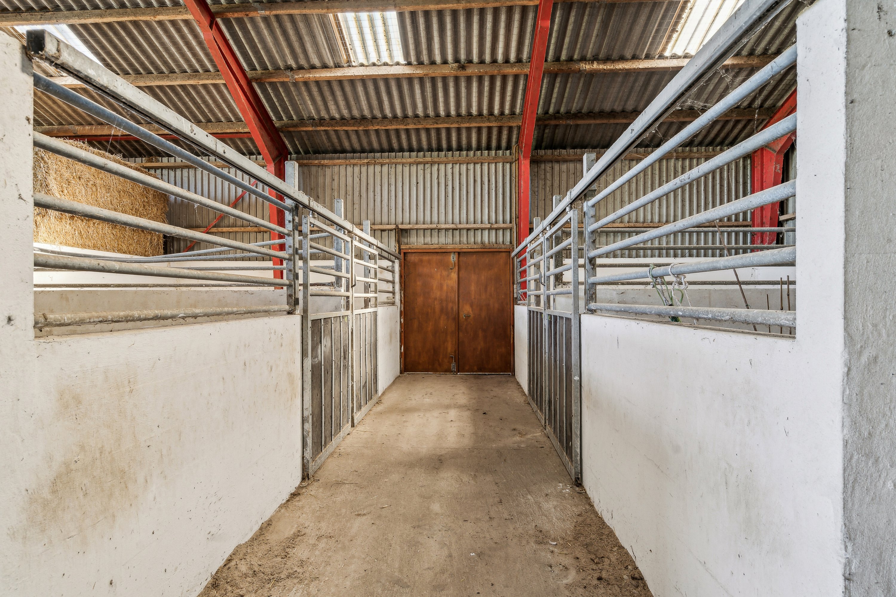 Fremhævet stald billede i fuldskærmstilstand. Billede af Sølvbjergvej 2, Pejrup, 5600 Faaborg