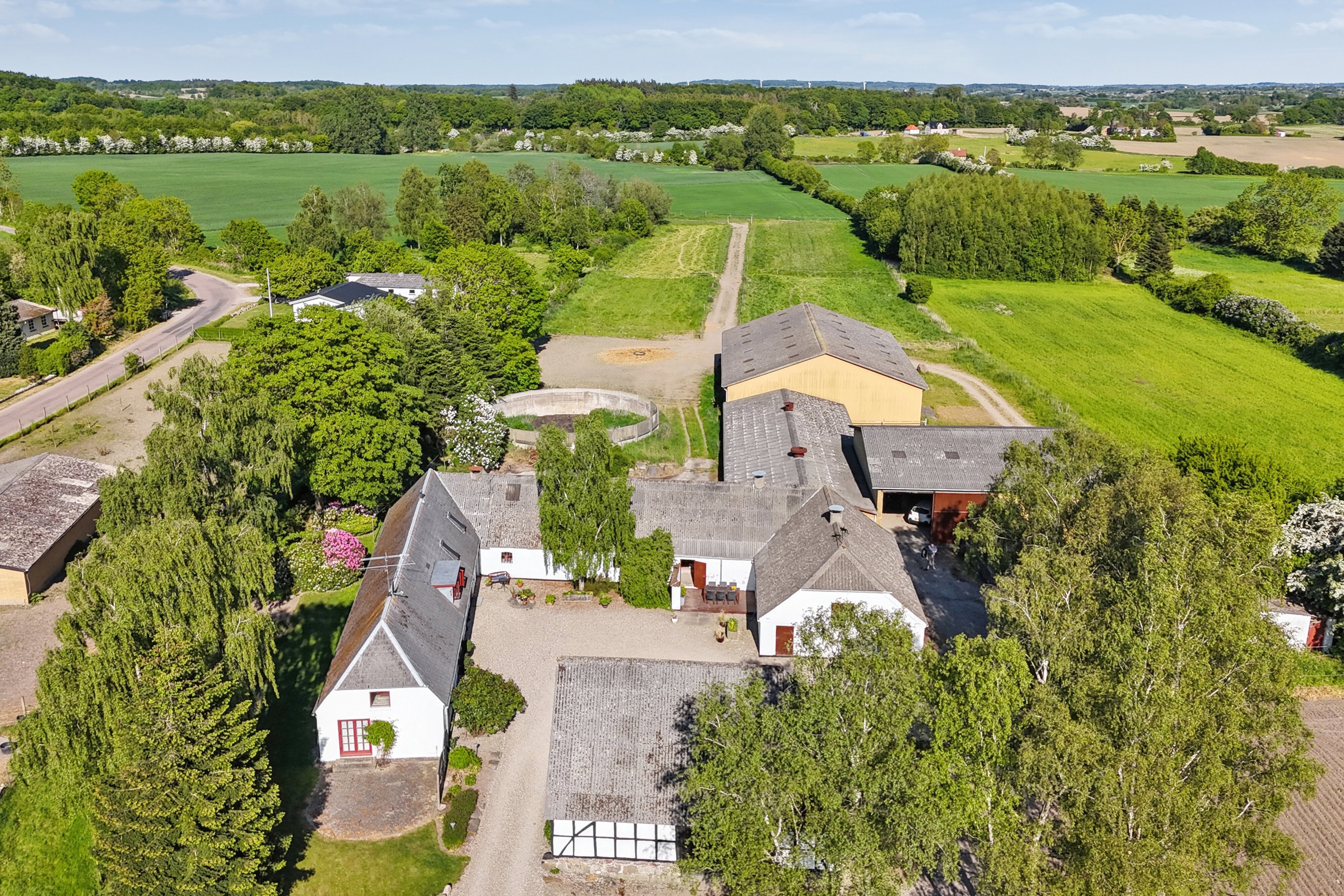 Fremhævet luftfoto billede i fuldskærmstilstand. Billede af Sølvbjergvej 2, Pejrup, 5600 Faaborg