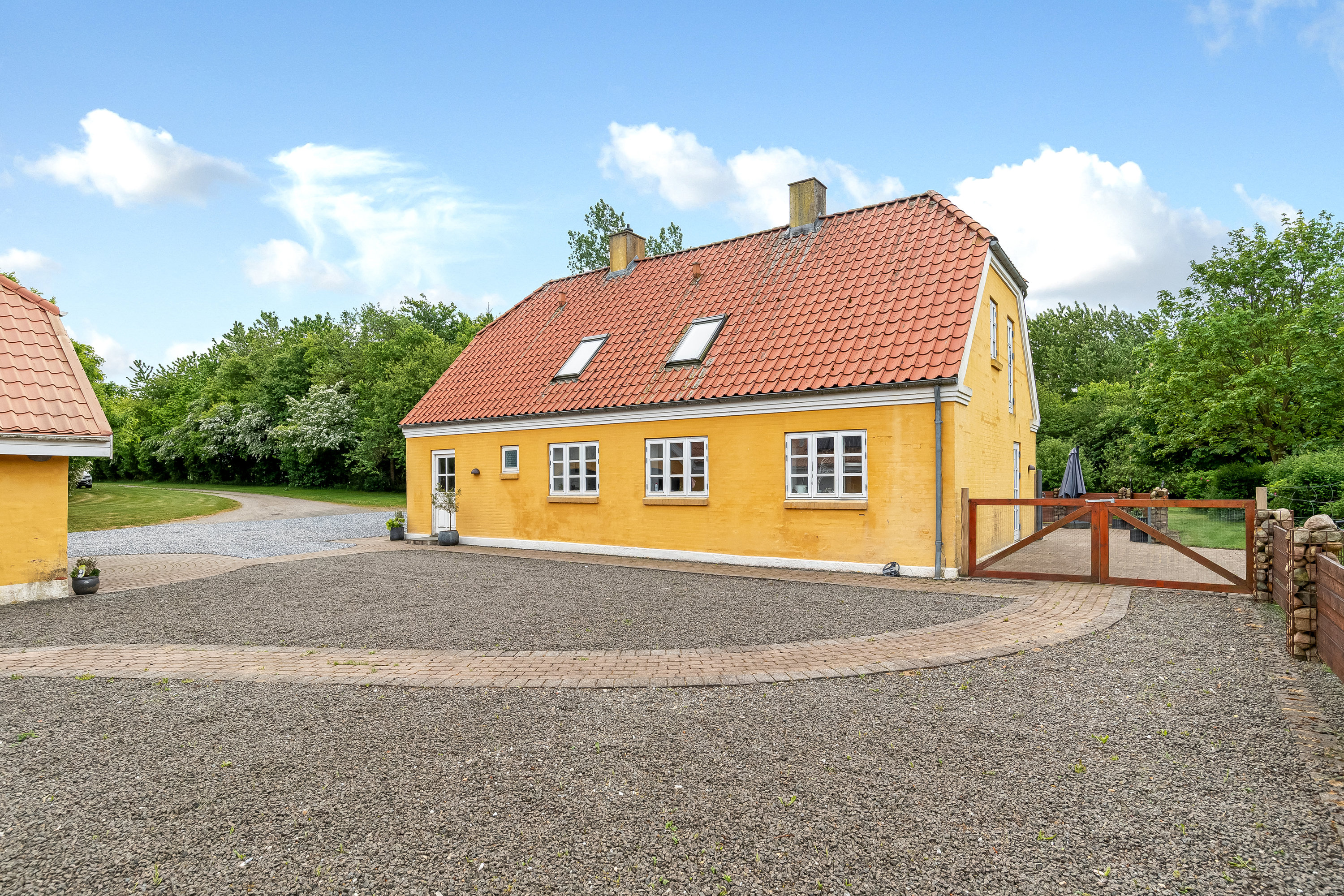 Fremhævet stuehus billede i fuldskærmstilstand. Billede af Skovlundvej 16, Svenstrup, 7830 Vinderup