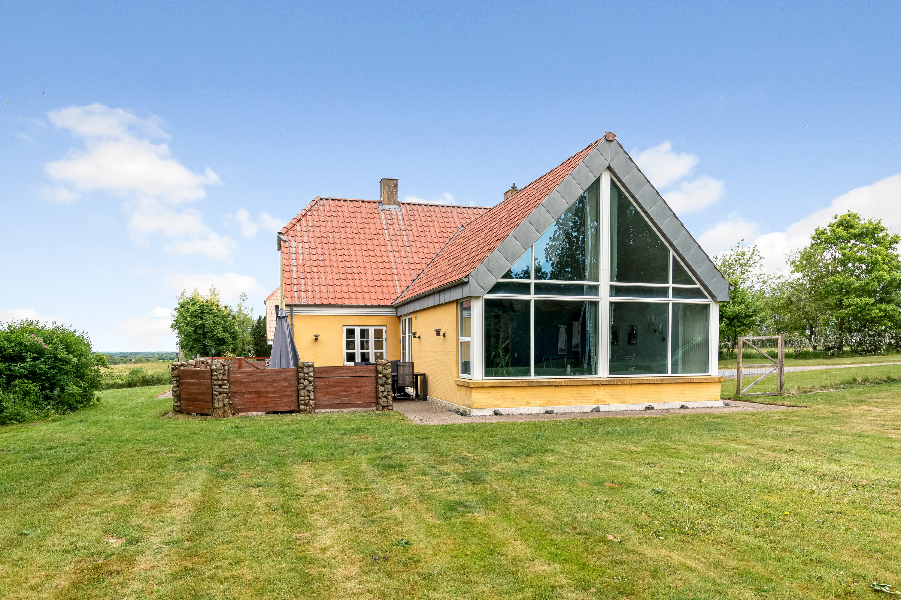 Fremhævet stuehus billede i fuldskærmstilstand. Billede af Skovlundvej 16, Svenstrup, 7830 Vinderup