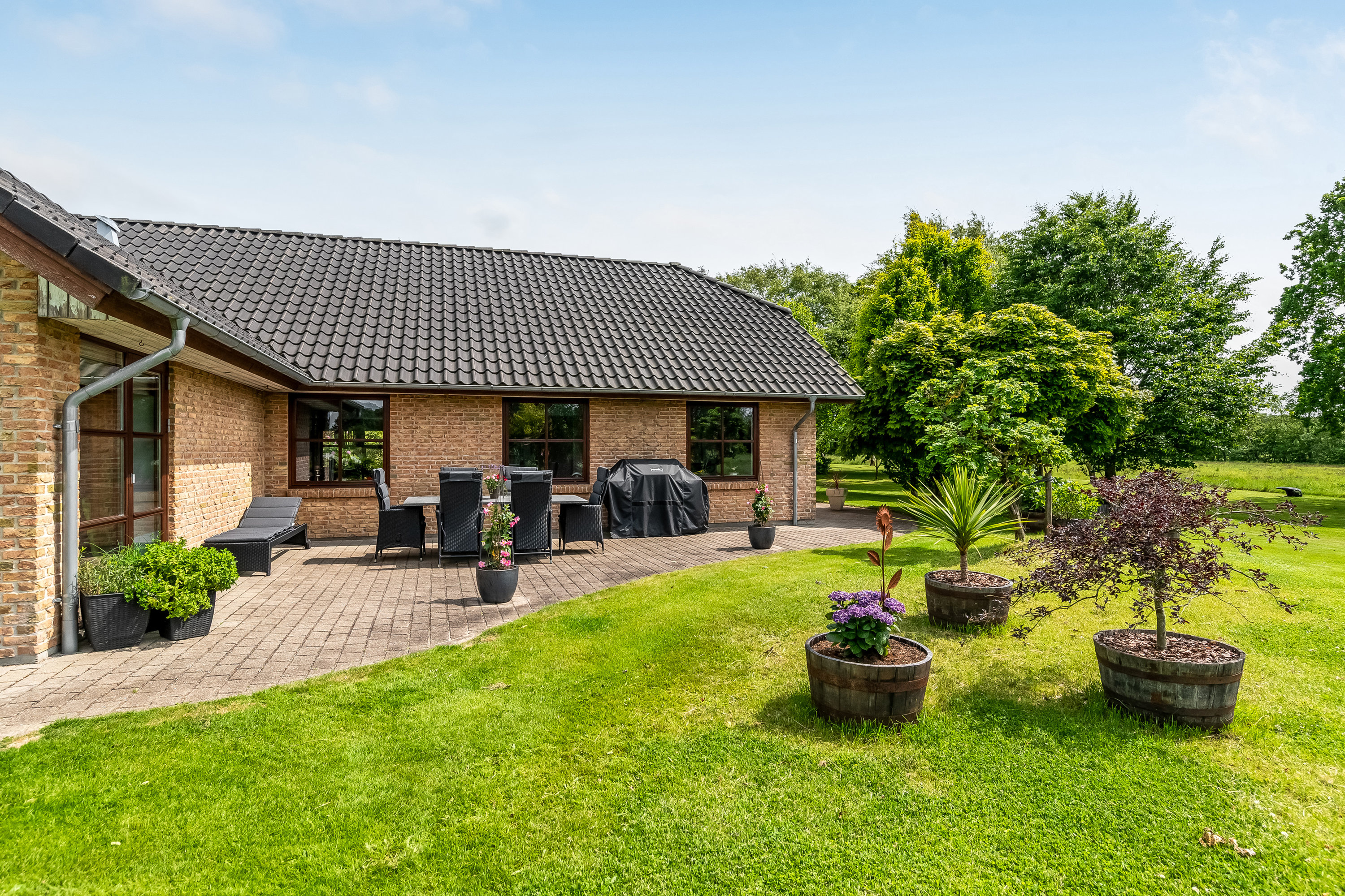 Fremhævet terrasse billede i fuldskærmstilstand. Billede af Birkemosevej 10, Karstoft, 6933 Kibæk